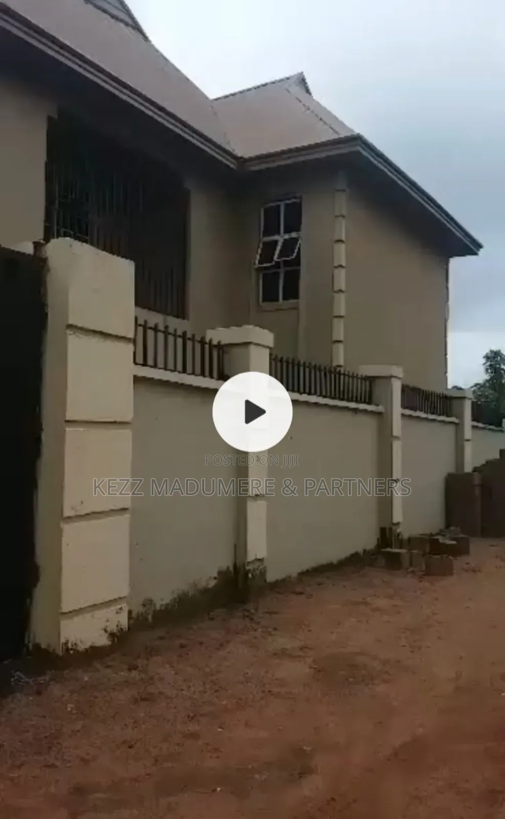8bdrm Block of Flats in Nike , Enugu , Enugu for sale in Enugu