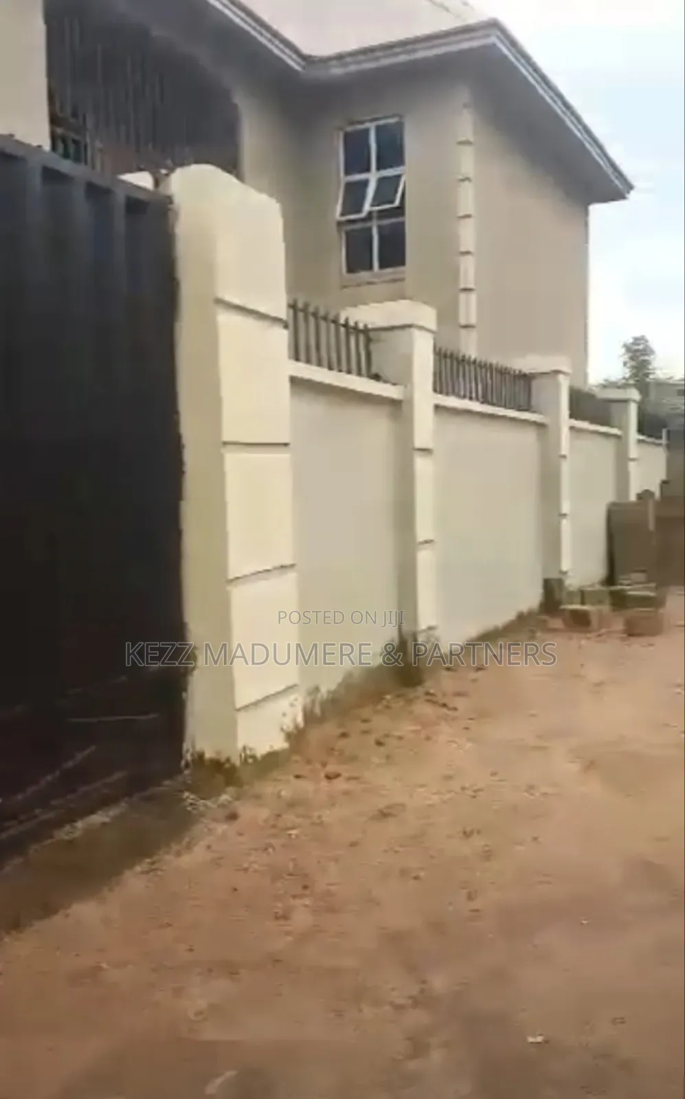 8bdrm Block of Flats in Nike , Enugu , Enugu for sale in Enugu