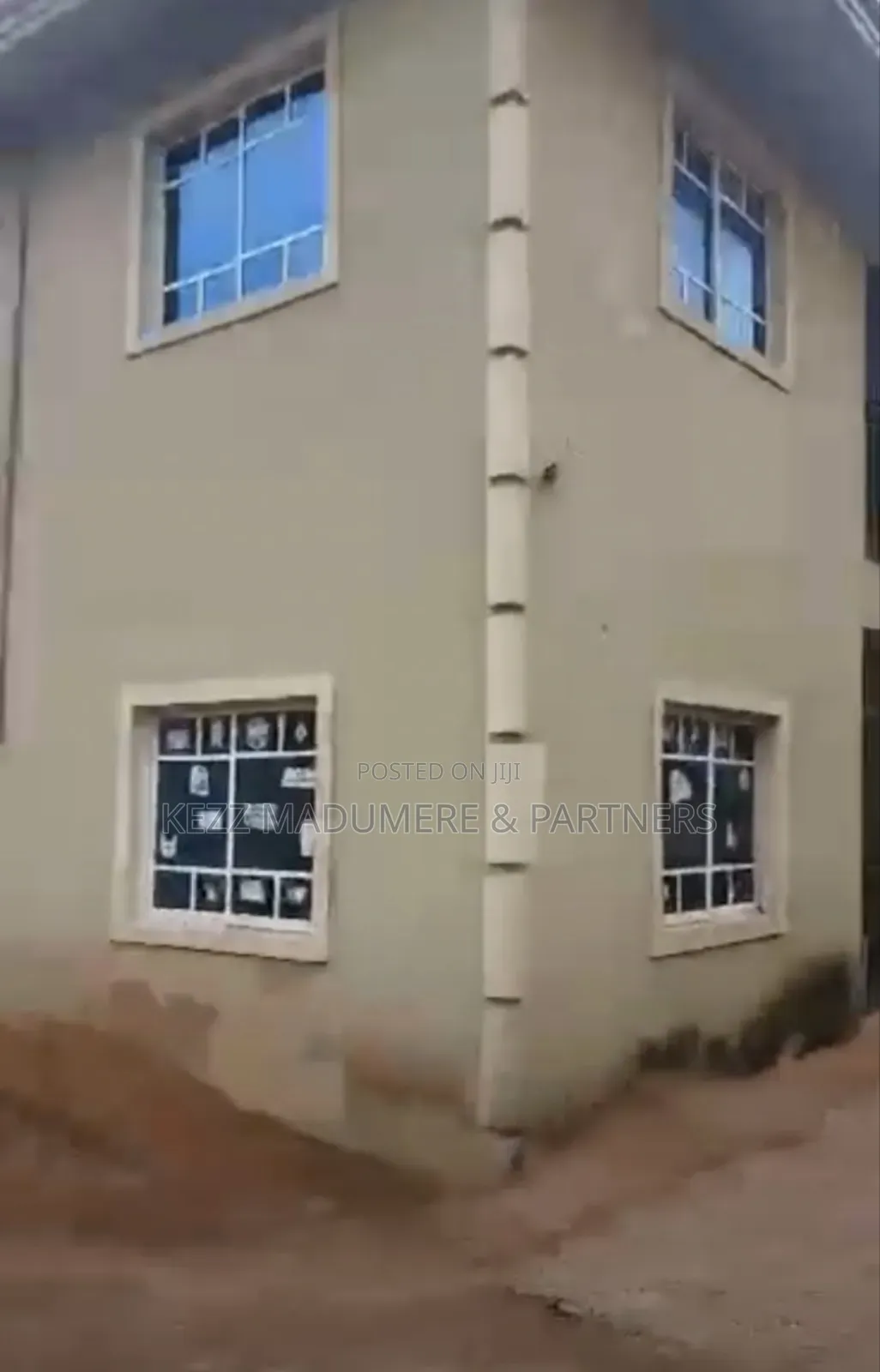 8bdrm Block of Flats in Nike , Enugu , Enugu for sale in Enugu