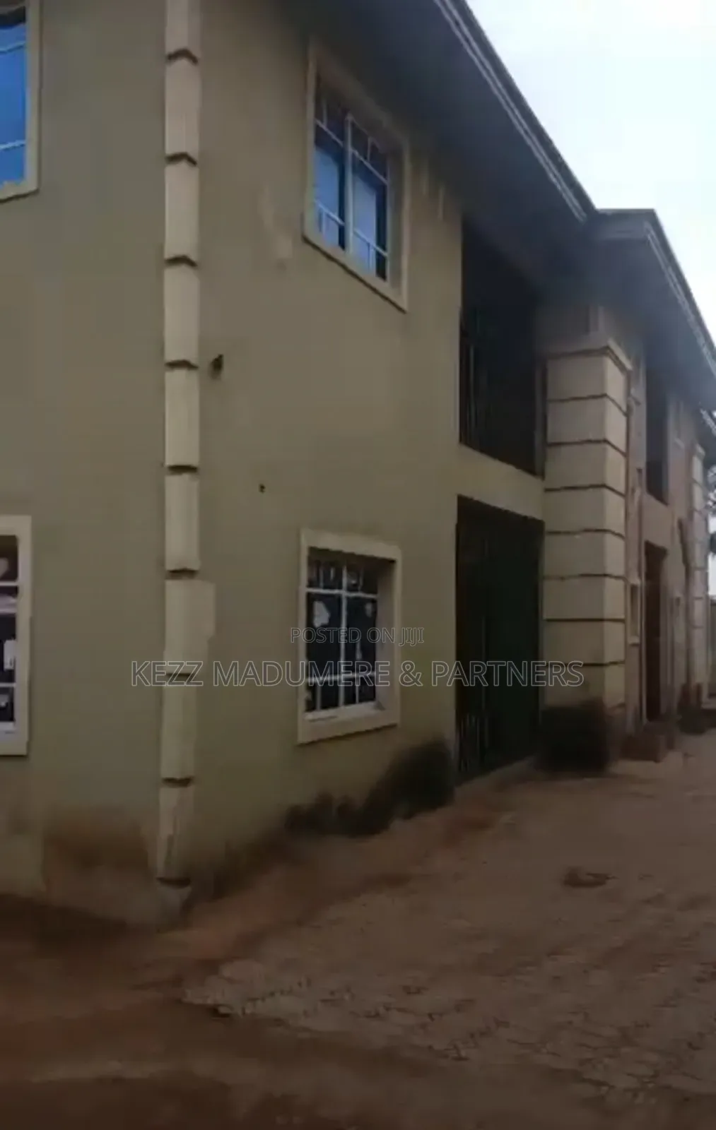 8bdrm Block of Flats in Nike , Enugu , Enugu for sale in Enugu