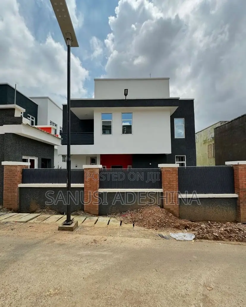 5bdrm Duplex in Gwarimpa Estate, Gwarinpa for sale in Gwarinpa