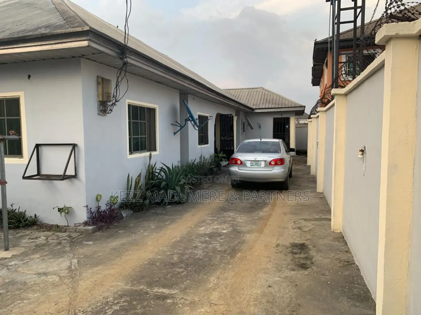 5bdrm Bungalow in Akpajo , Port for sale in Port-Harcourt