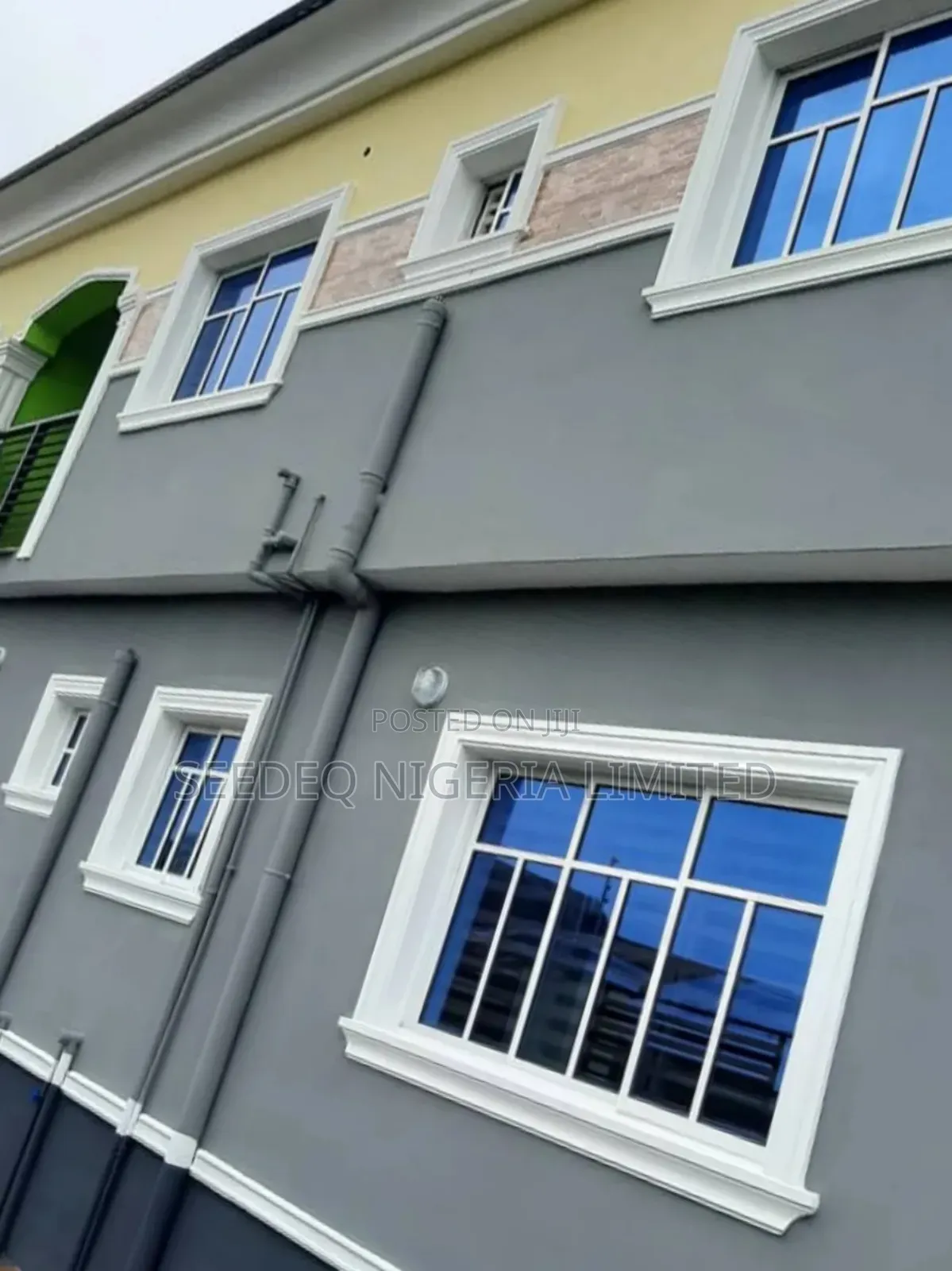 Furnished 8bdrm Block of Flats in Community, Igbogbo for sale in Igbogbo