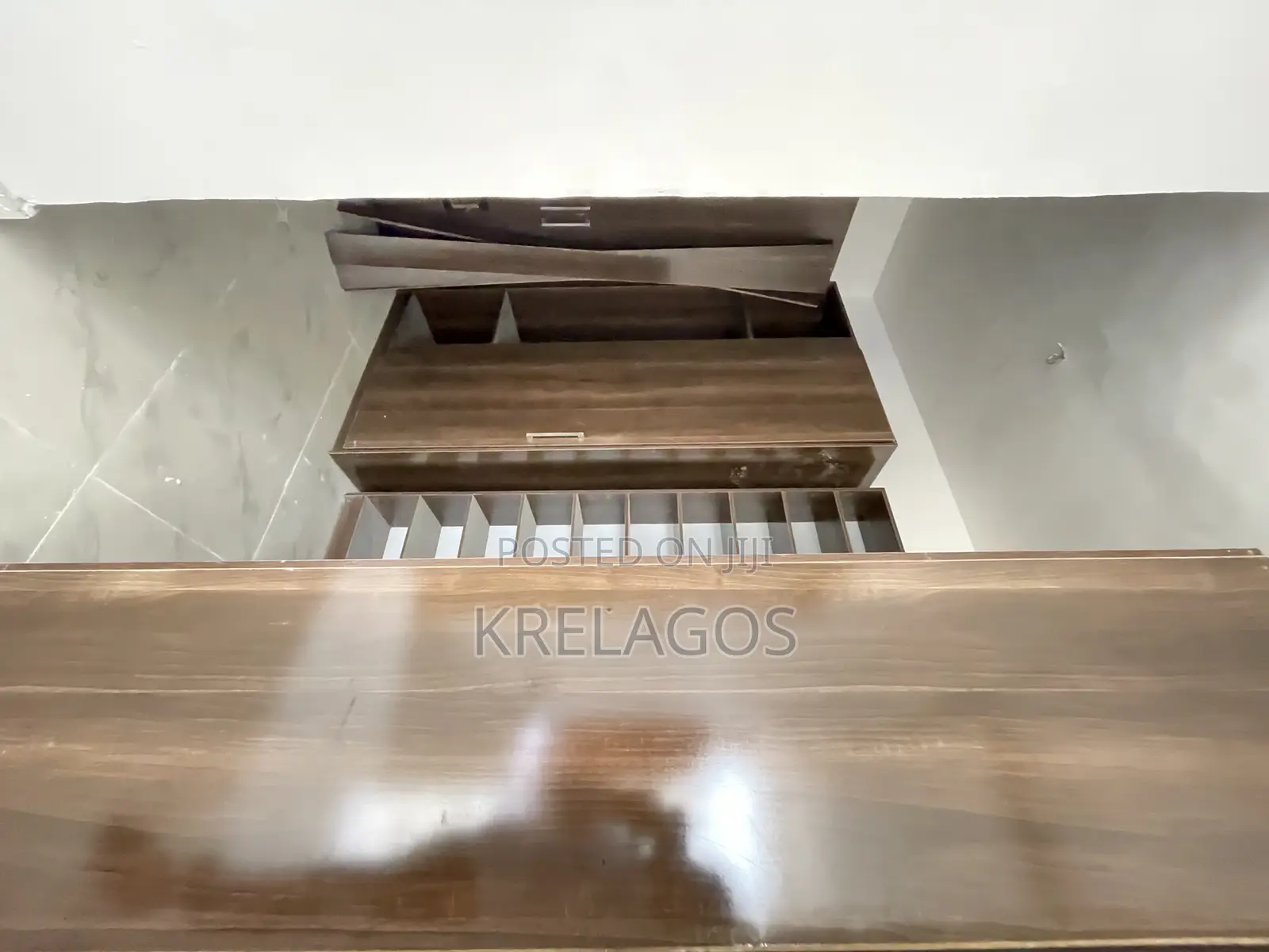 5bdrm Duplex in Ologolo for sale in Ologolo