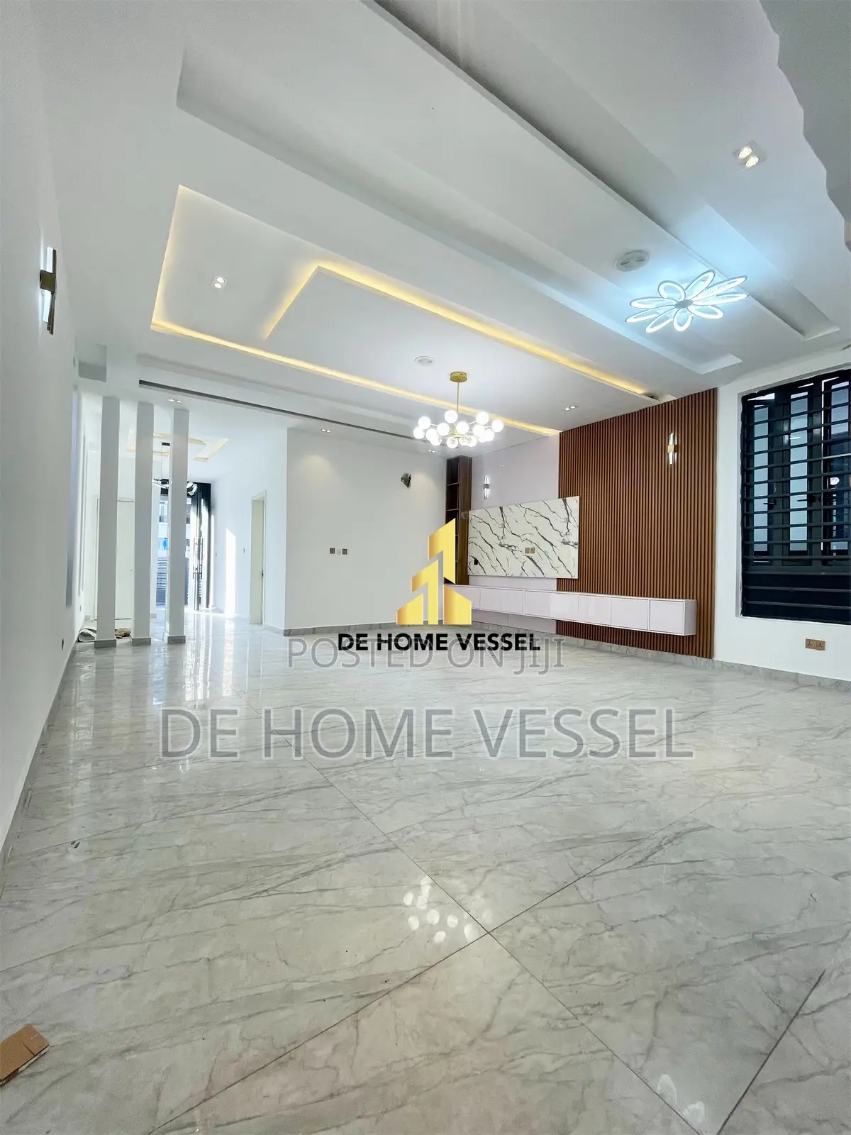 5bdrm Duplex in Osapa london for sale in Osapa london