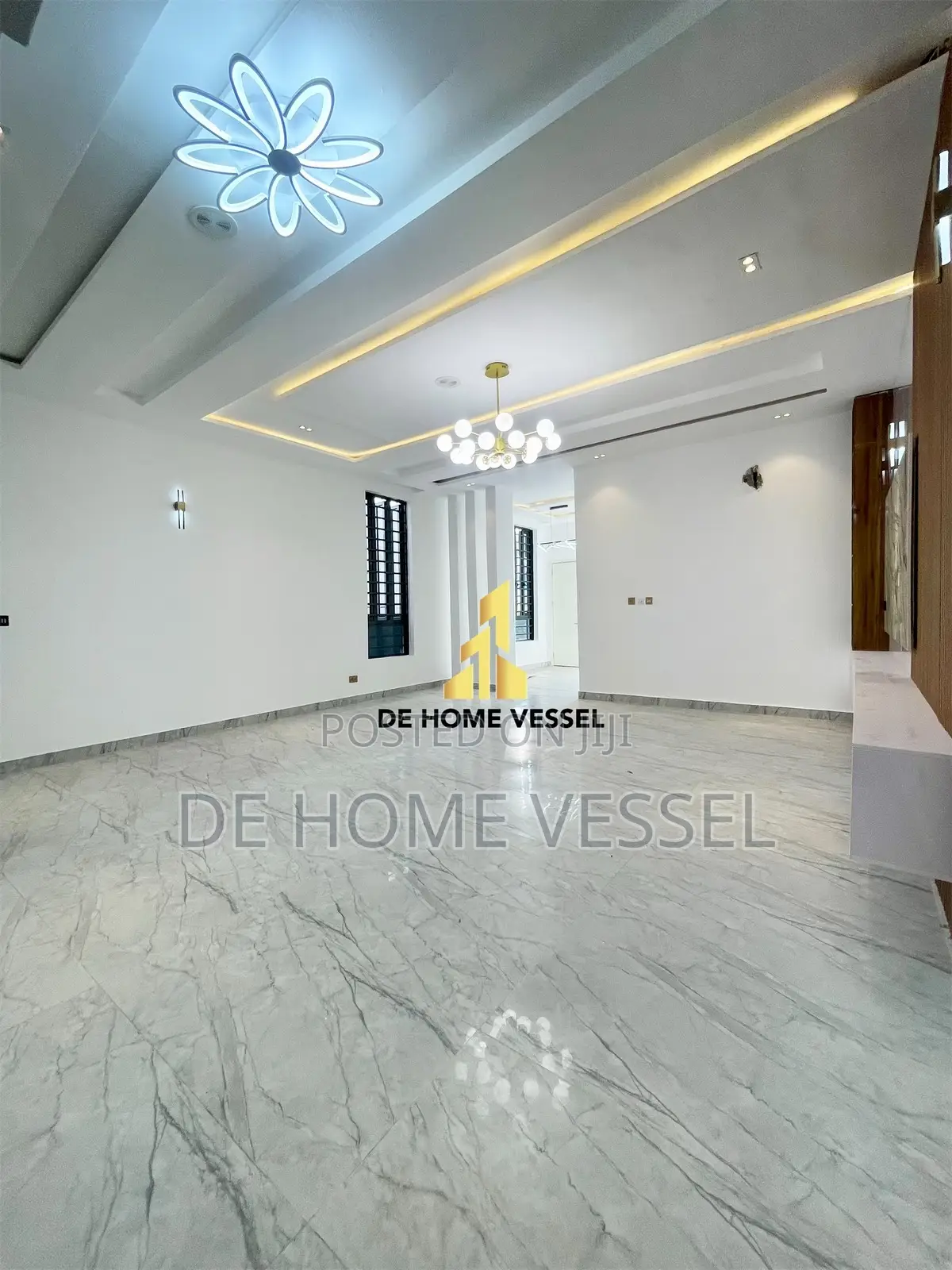 5bdrm Duplex in Osapa london for sale in Osapa london