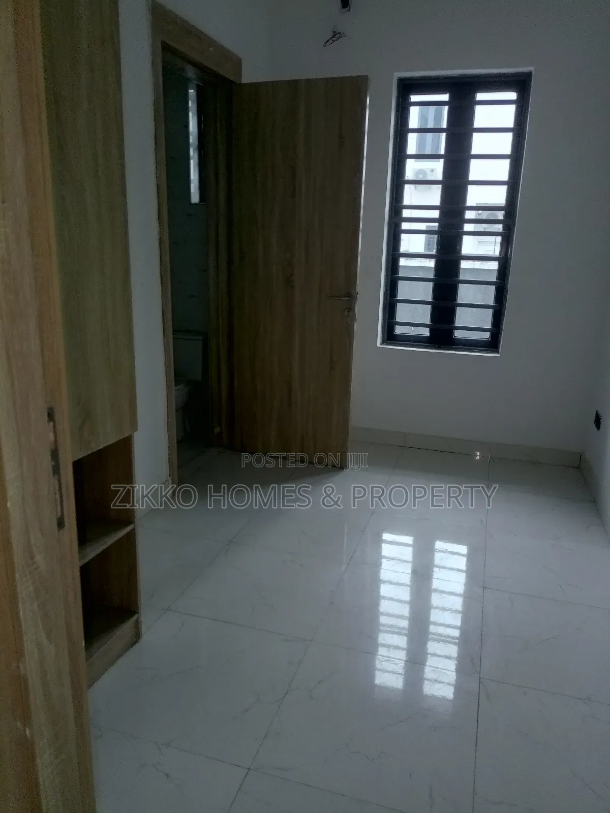 4bdrm Duplex in Ikota for sale in Ikota