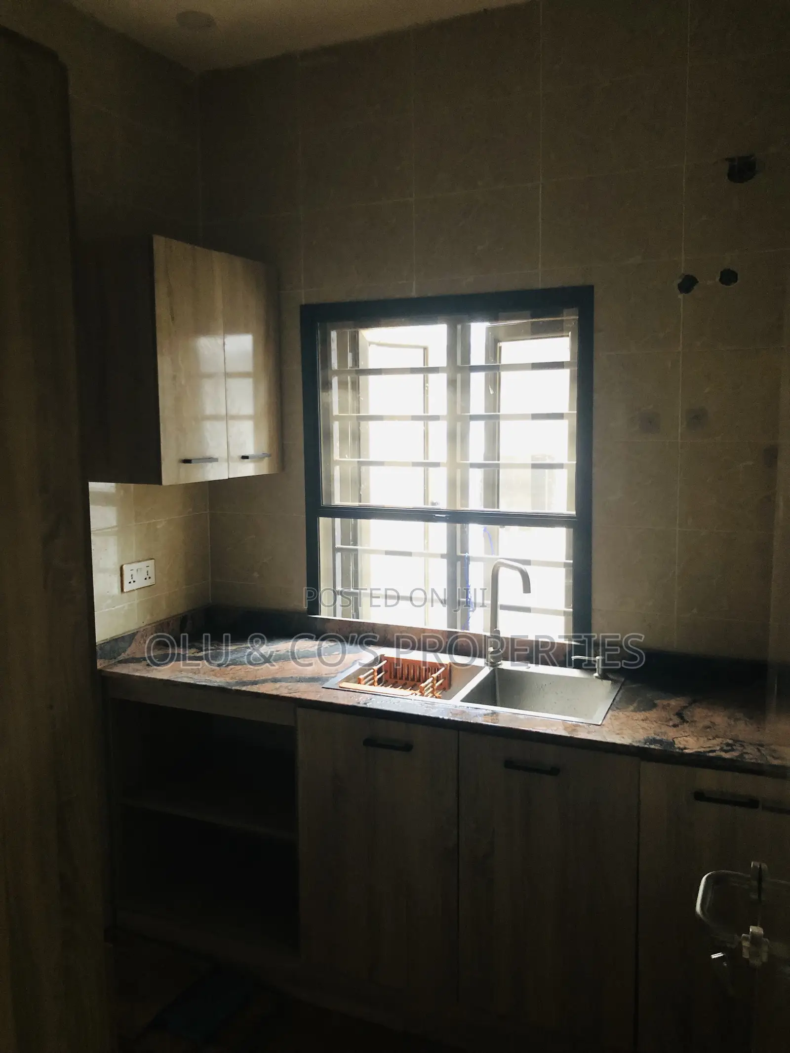 1bdrm Block of Flats in Nut District for rent in Lugbe District