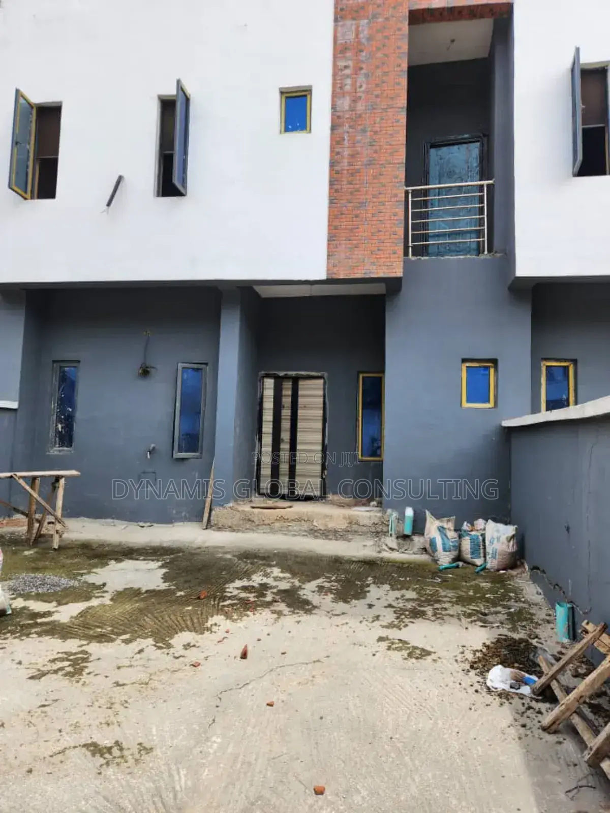 4bdrm Townhouse/Terrace in Magodo Phase 2 Gra for Sale in GRA Phase 2 Shangisha