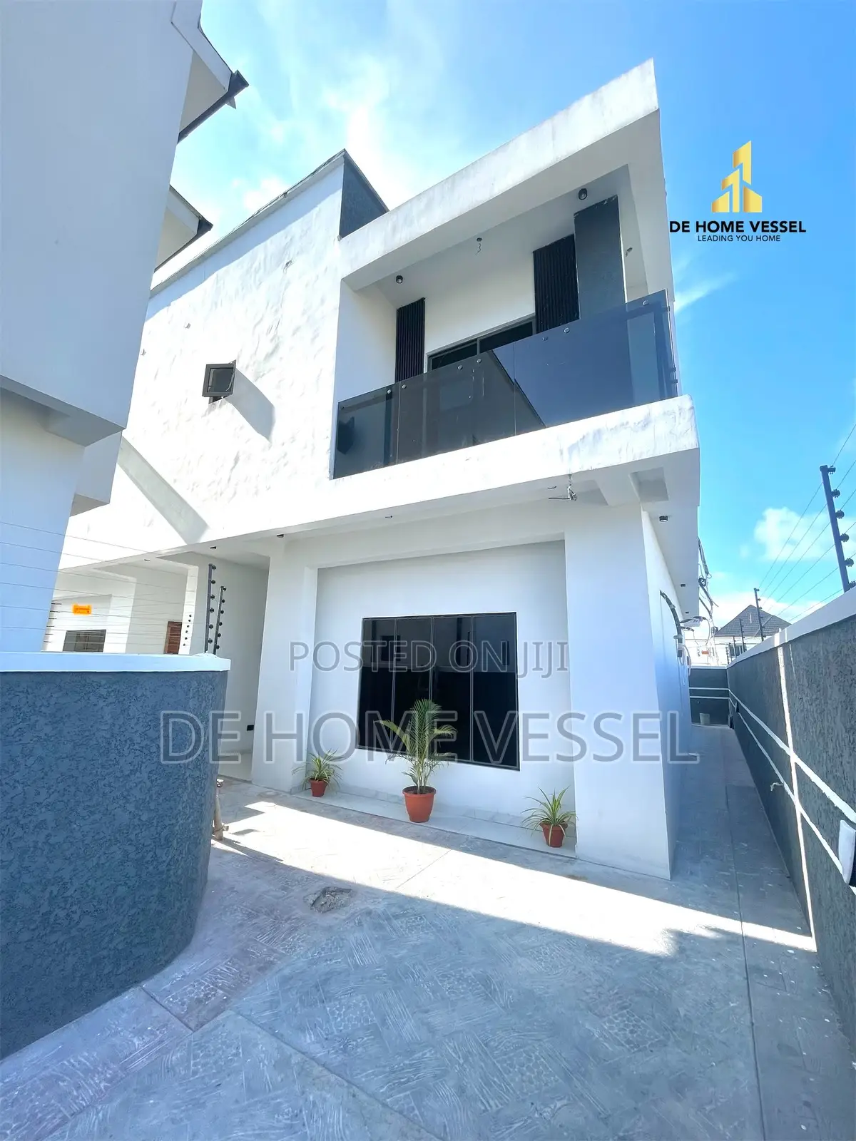 4bdrm Duplex in Ikota for sale in Ikota