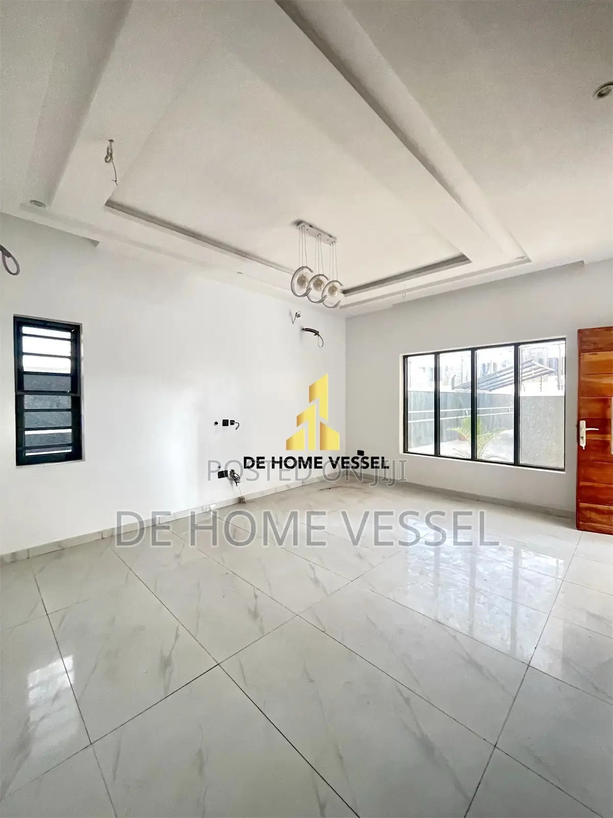 4bdrm Duplex in Ikota for sale in Ikota