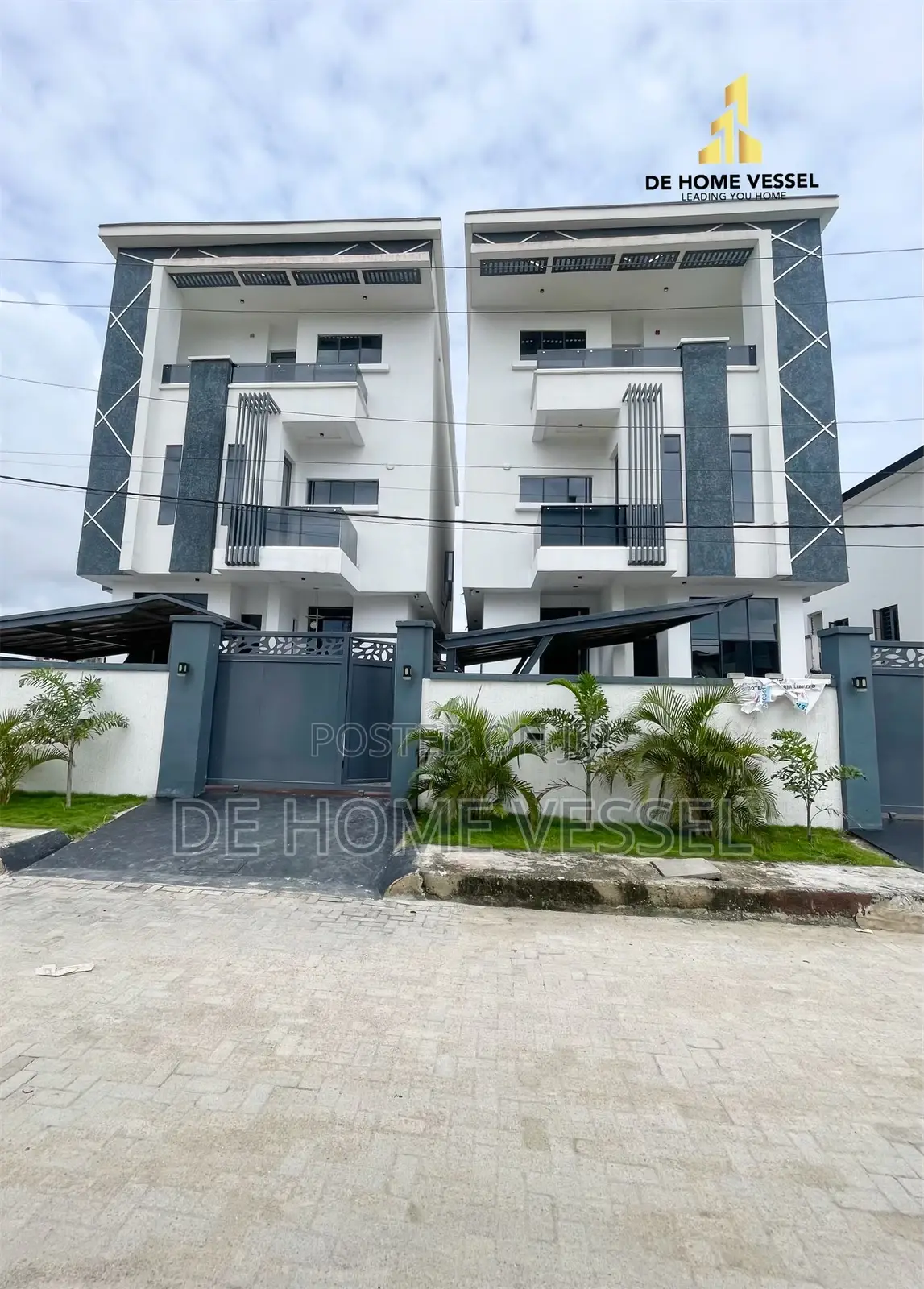 5bdrm Duplex in Ikate for sale in Ikate