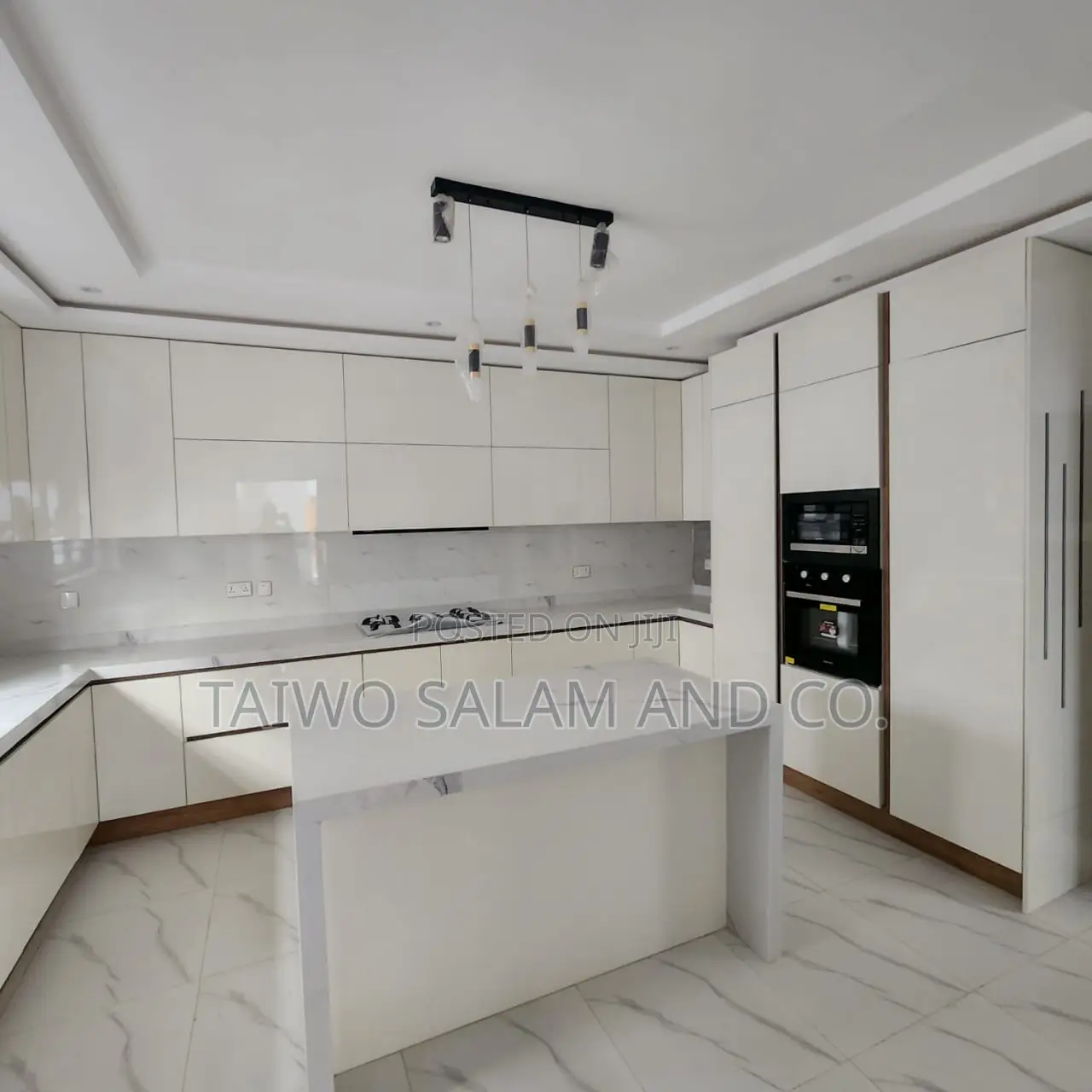 4bdrm Duplex in Oluyole Estate for sale in Oluyole Estate