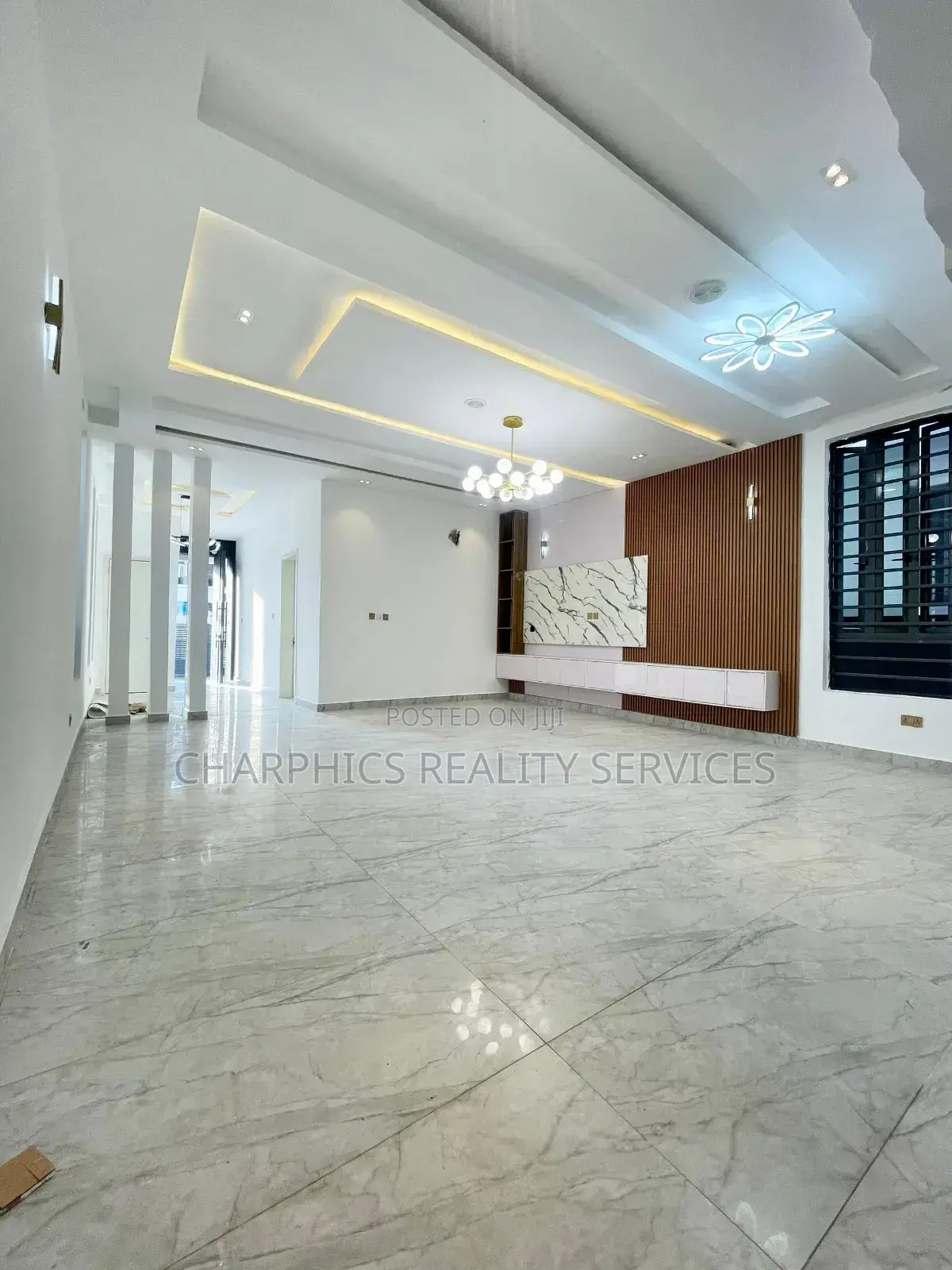 5bdrm Duplex In Osapa London For Sale in Osapa london