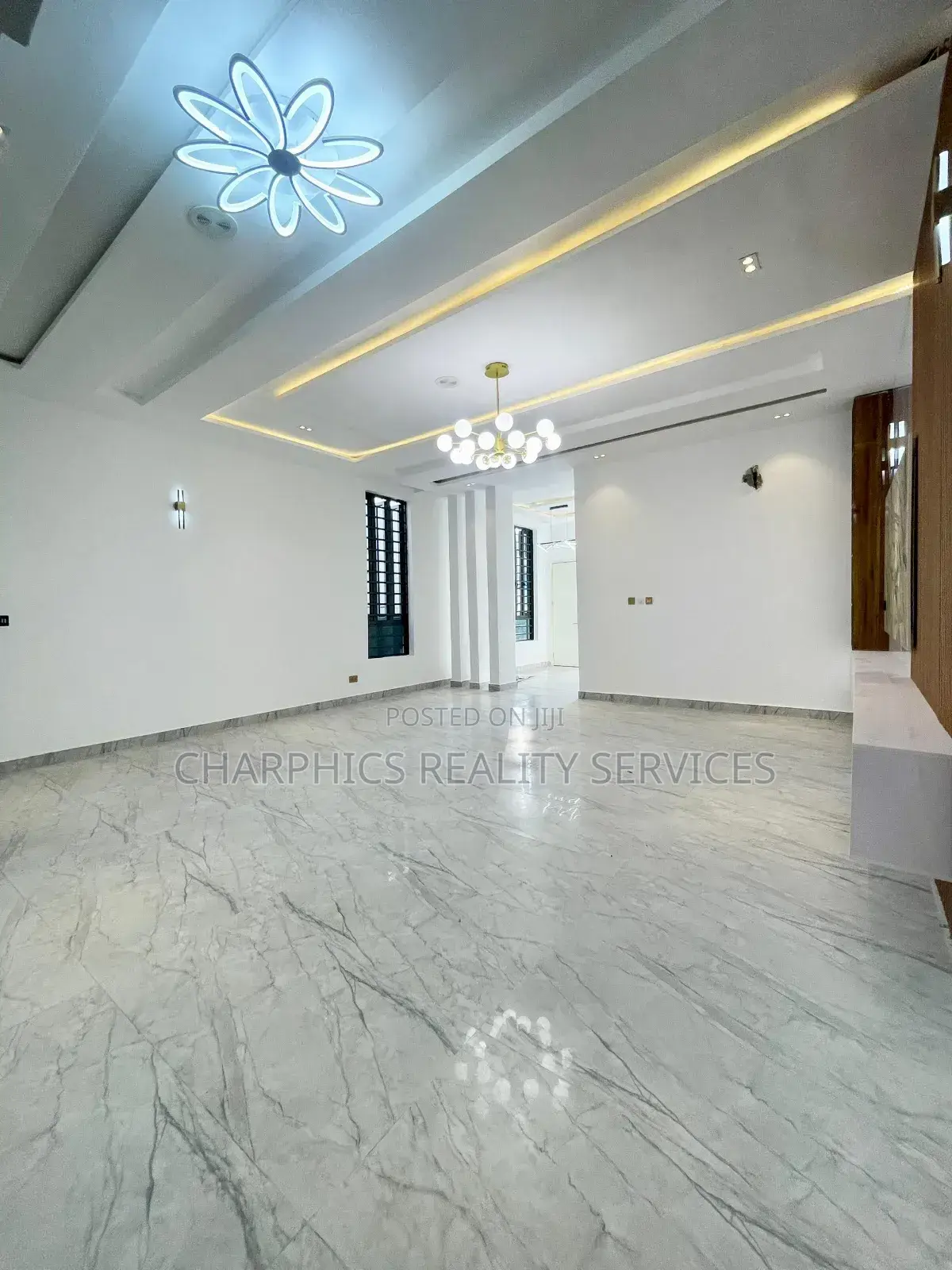 5bdrm Duplex In Osapa London For Sale in Osapa london