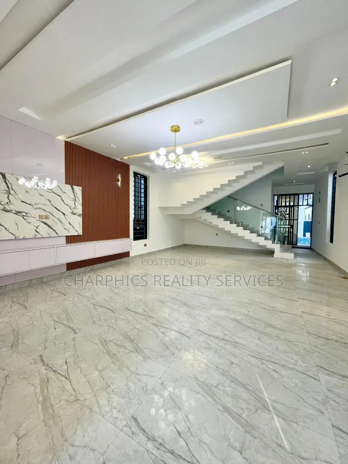 5bdrm Duplex In Osapa London For Sale in Osapa london