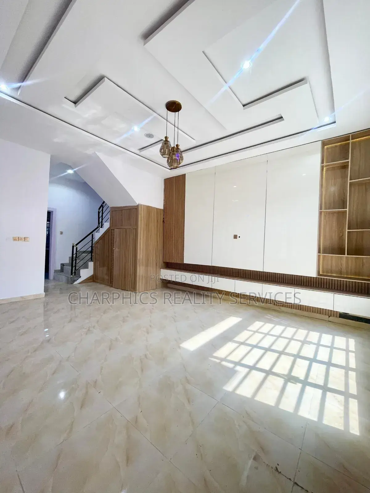 4bdrm Duplex in Ikota for sale in Ikota