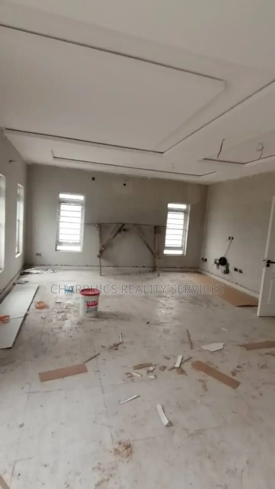 5bdrm Duplex in Omole Phase 2 for sale in Omole Phase 2