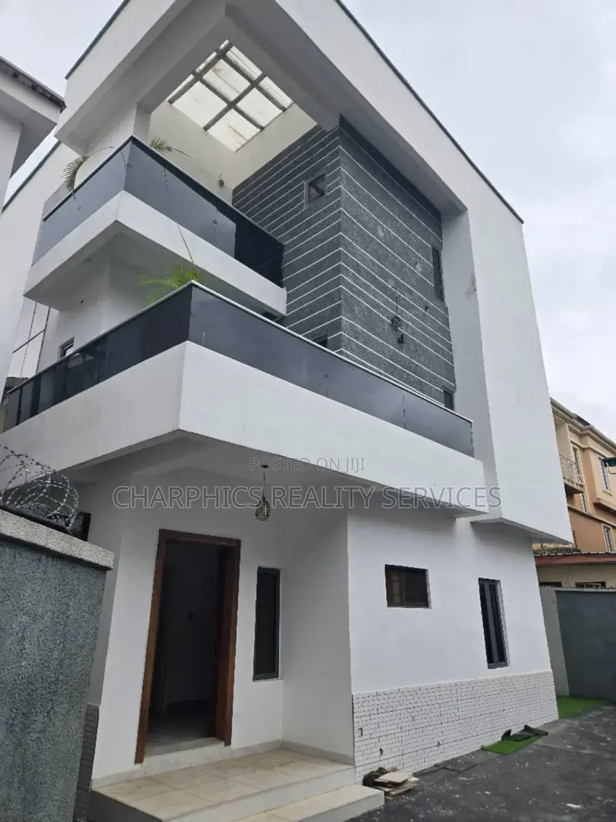 5bdrm Duplex in Magodo for sale in Magodo