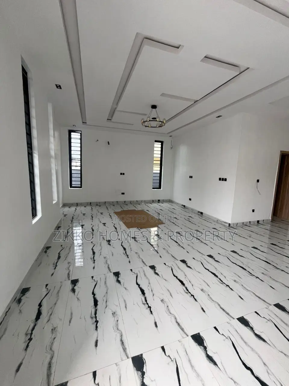 Furnished 5bdrm Duplex in Ikota for sale in Ikota