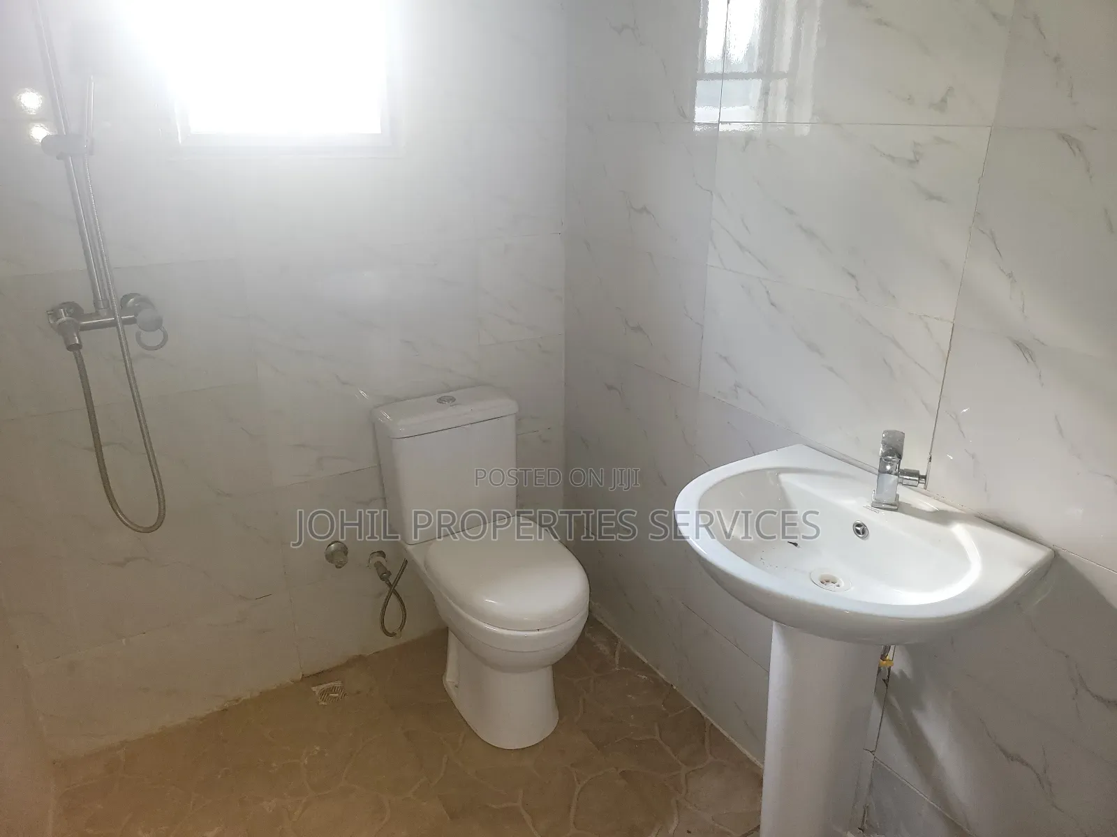 4bdrm Duplex in Admiralty Estate, Asokoro for rent in Asokoro