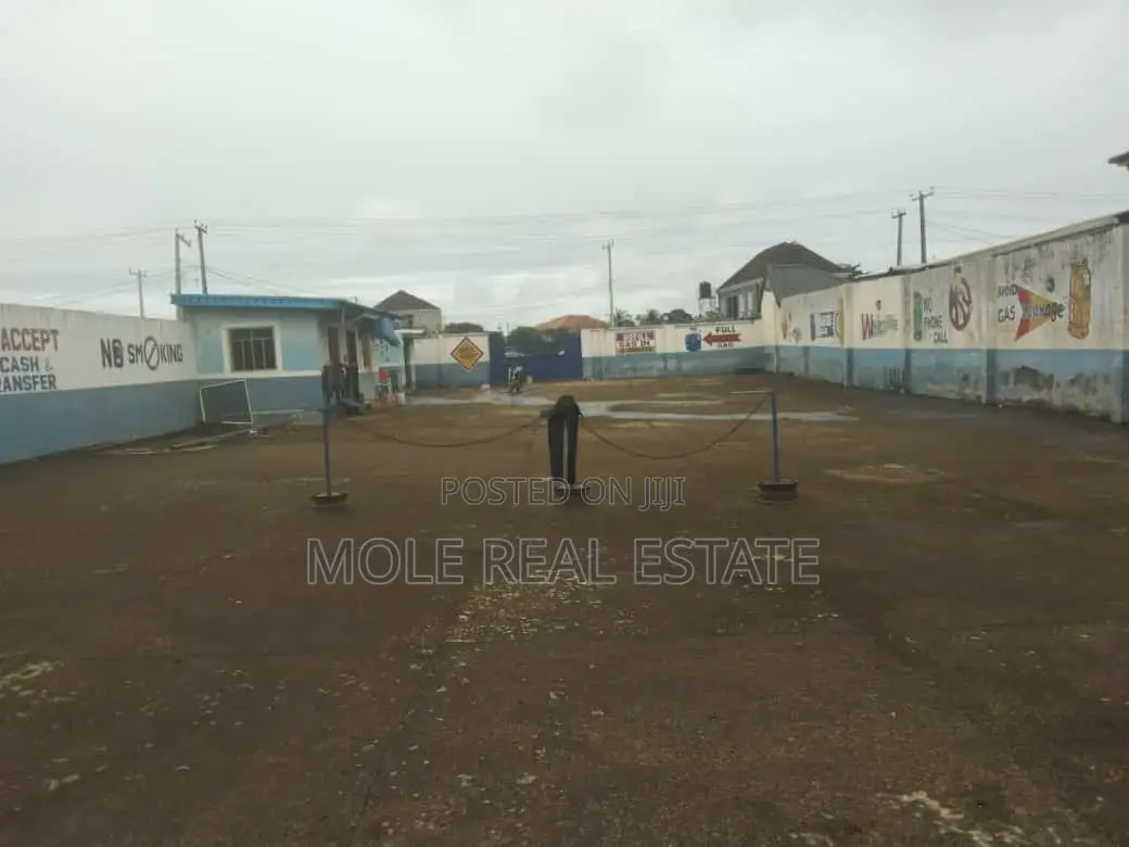 800 Acres 4 Sale by Ishara Lagos Ibadan Express Way in Ibadan
