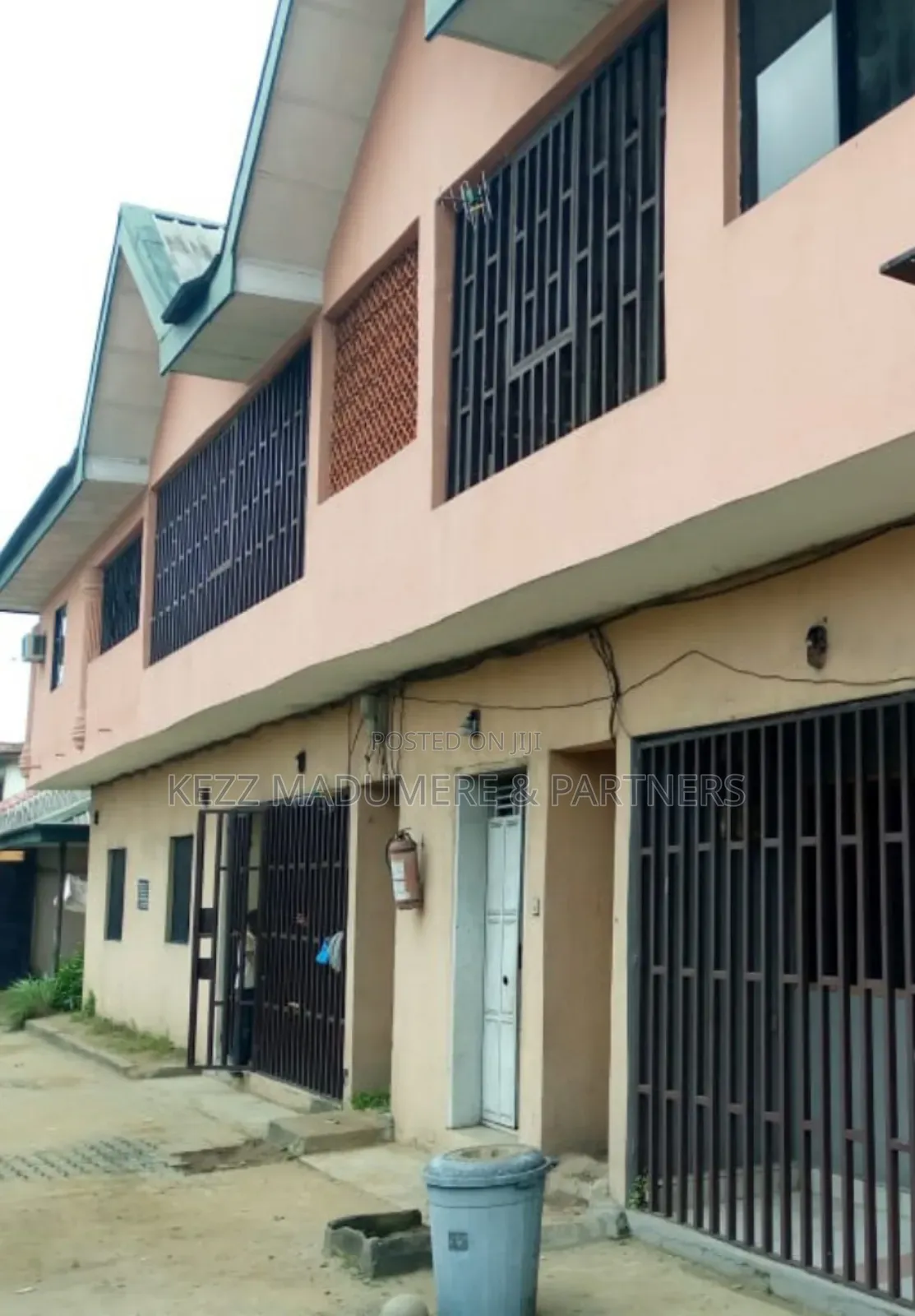 5bdrm Block of Flats in Woji , Port Harcourt for sale in Port-Harcourt