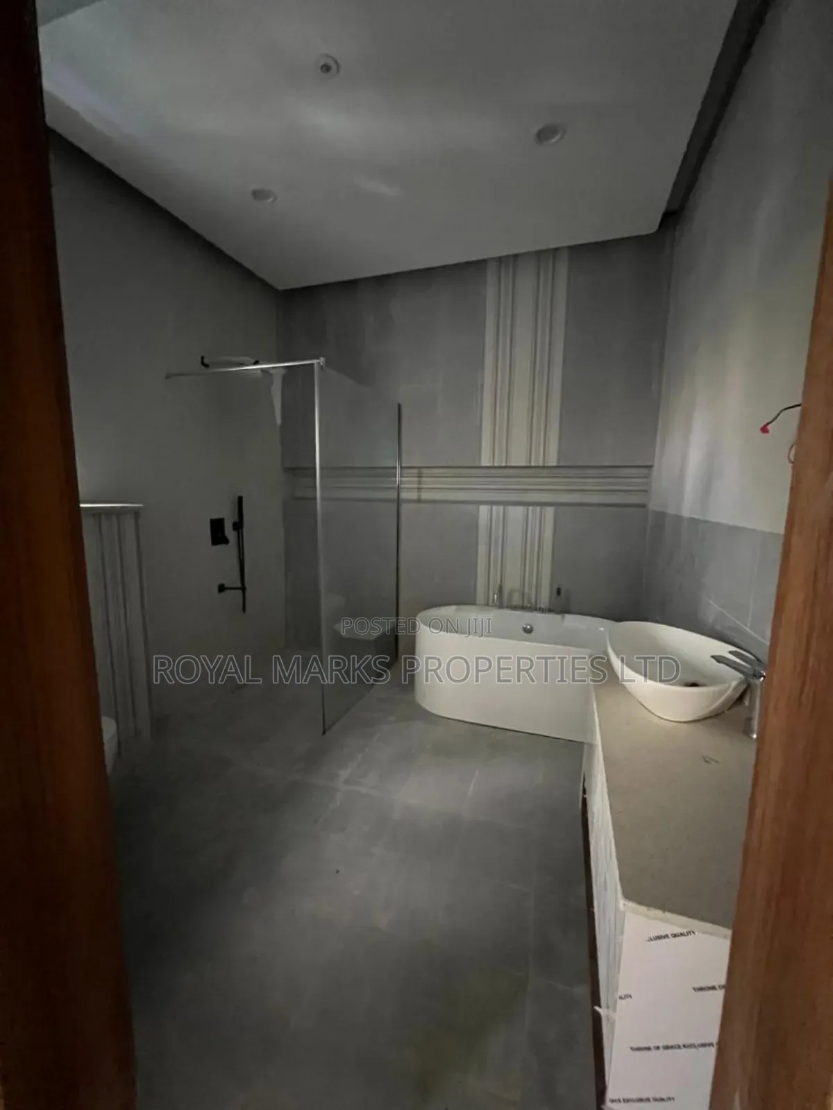4bdrm Duplex in Zone 7 / Wuse for sale in Zone 7 / Wuse