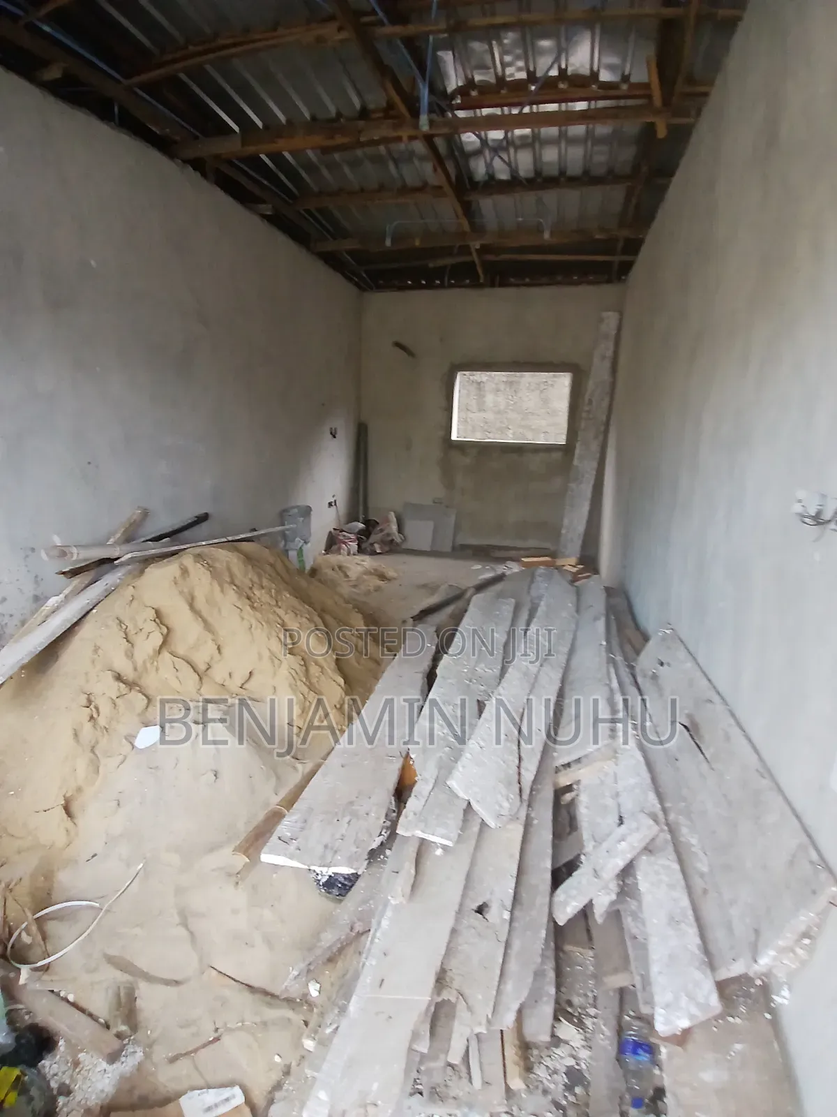 A Massive and Lovely Shop for Rent in Plaza Facing Express in Ajah