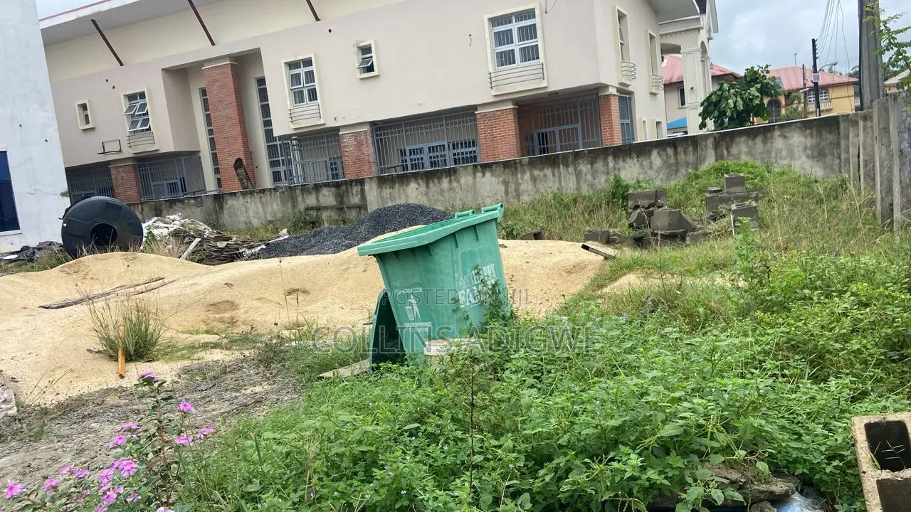 400sqm Land in Crown Estate for Sale in Crown Estate