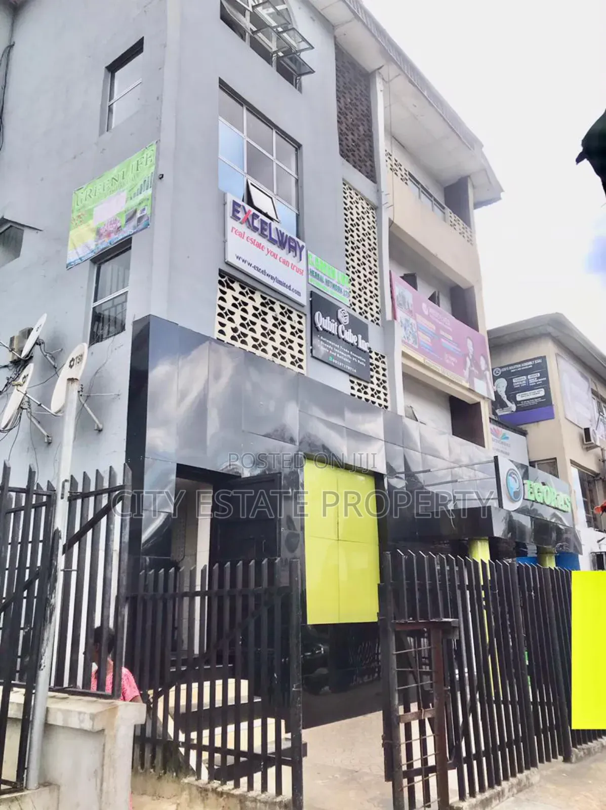 4 Floors Office Complex / Plaza or Sale at Major Aba Rd Ph in Port-Harcourt
