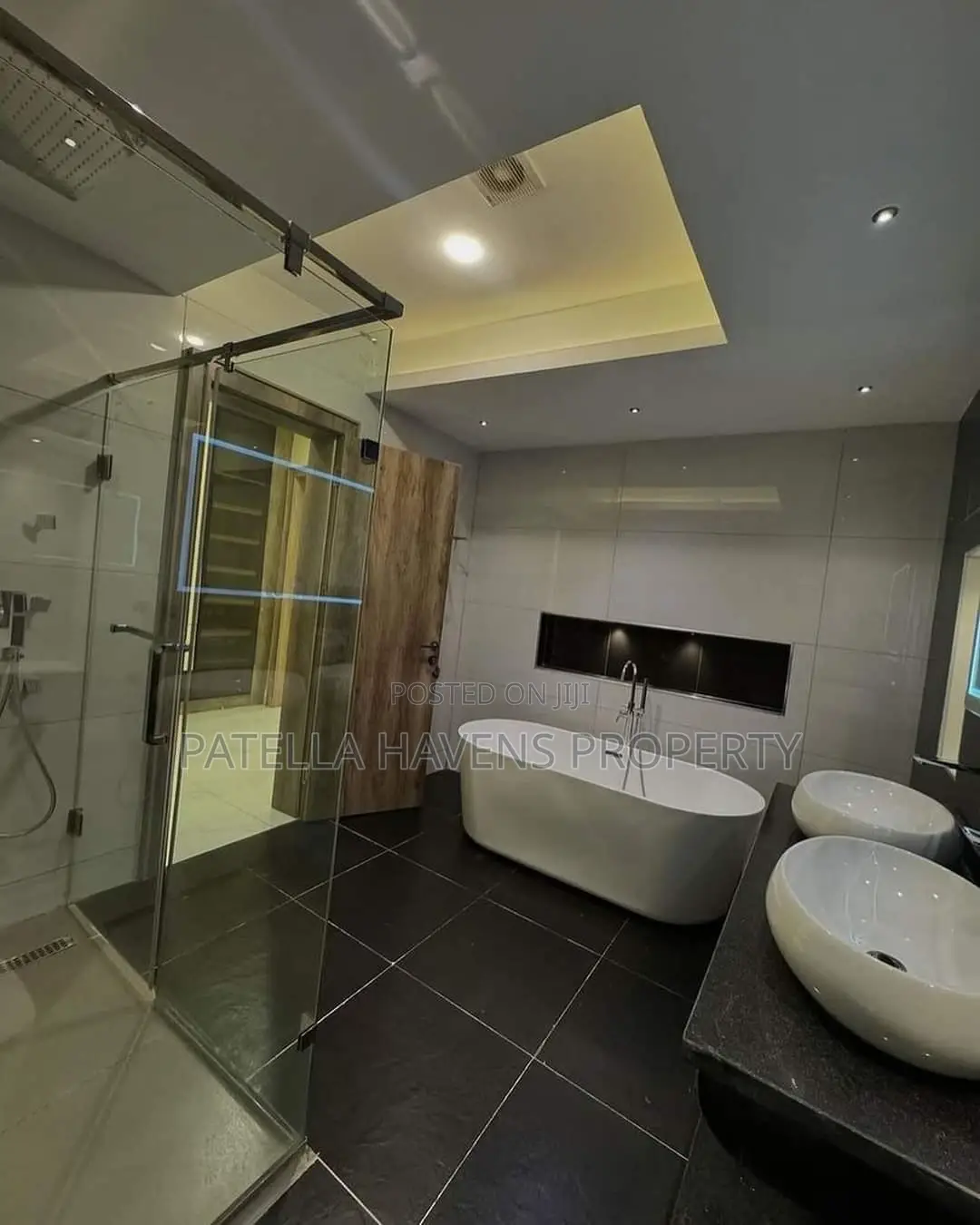 7bdrm Duplex in Maitama for sale in Maitama