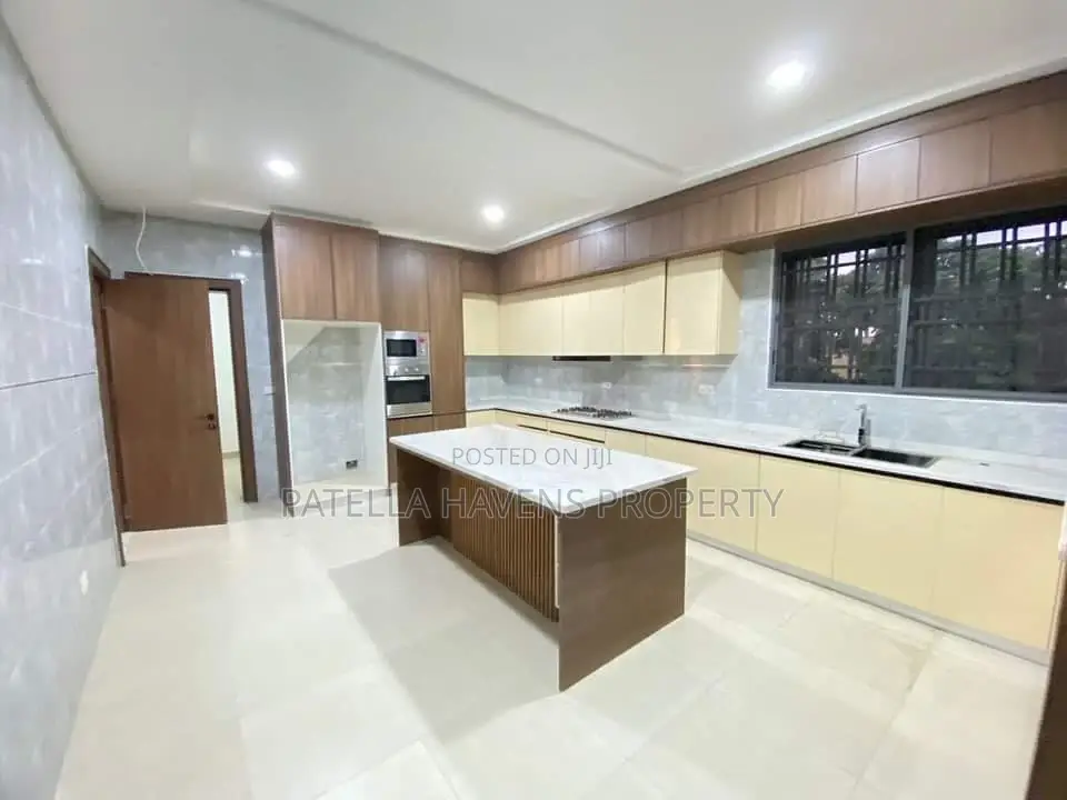 5bdrm Duplex in Wuye for sale in Wuye