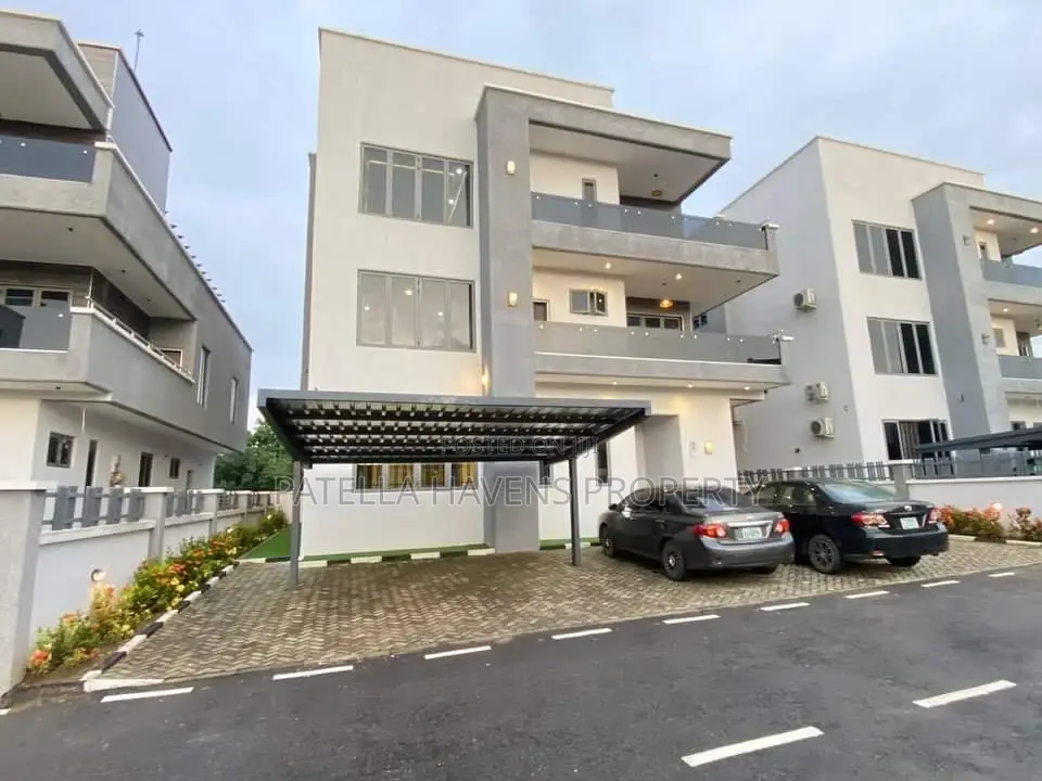 5bdrm Duplex in Wuye for sale in Wuye
