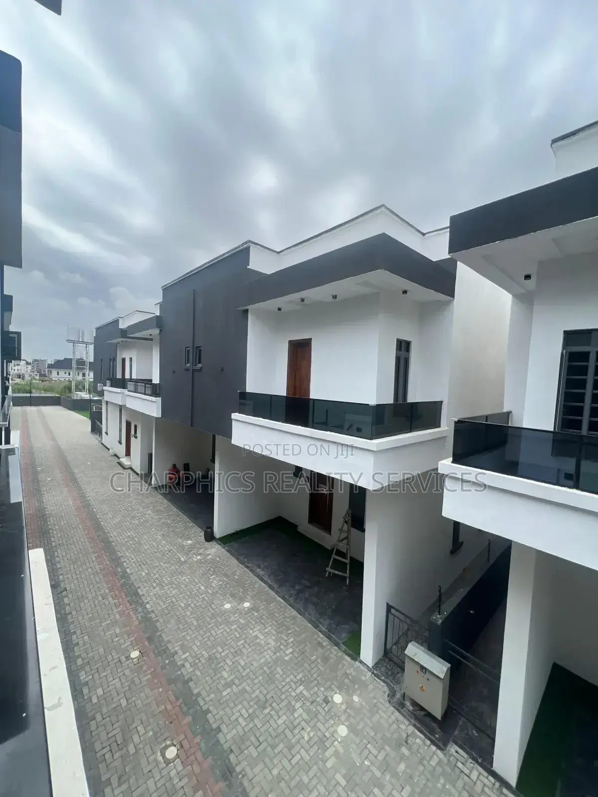 4bdrm Duplex in Ikate for sale in Ikate