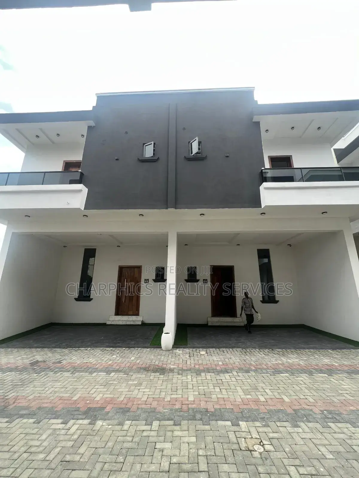 4bdrm Duplex in Ikate for sale in Ikate