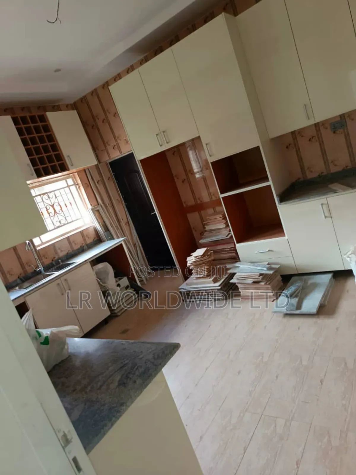 4bdrm Duplex in Lugbe District for sale in Lugbe District