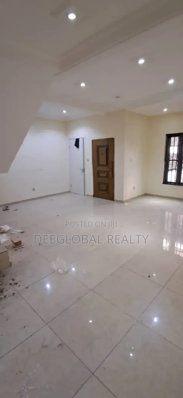4bdrm Townhouse/Terrace in Abiola Court, Osapa for Sale in Osapa london