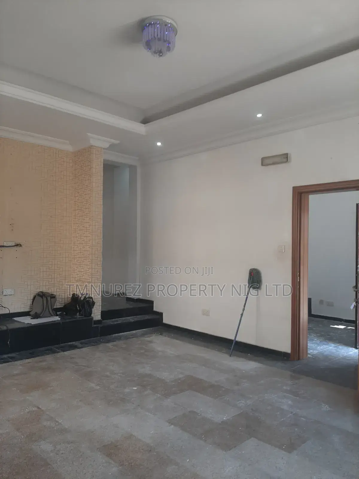 Mini Flat in Cartingate, Chevron for rent in Chevron