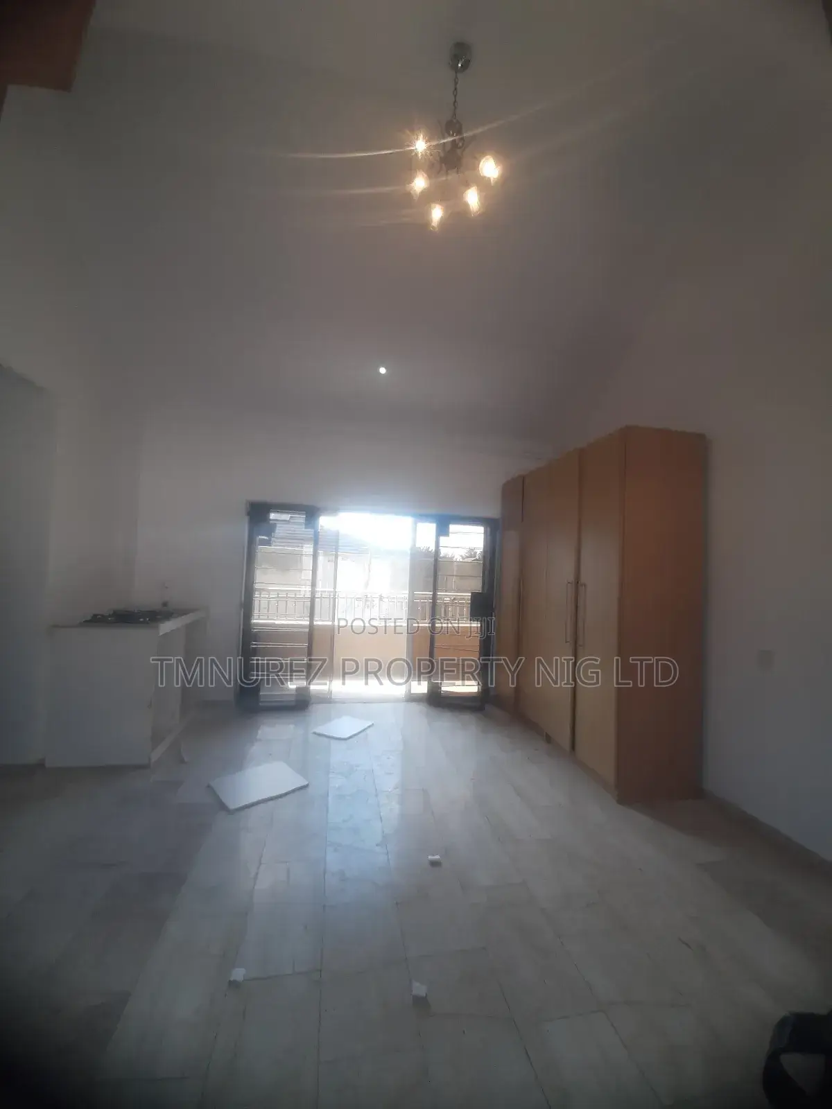 Studio Apartment in Catingate, Chevron for rent in Chevron