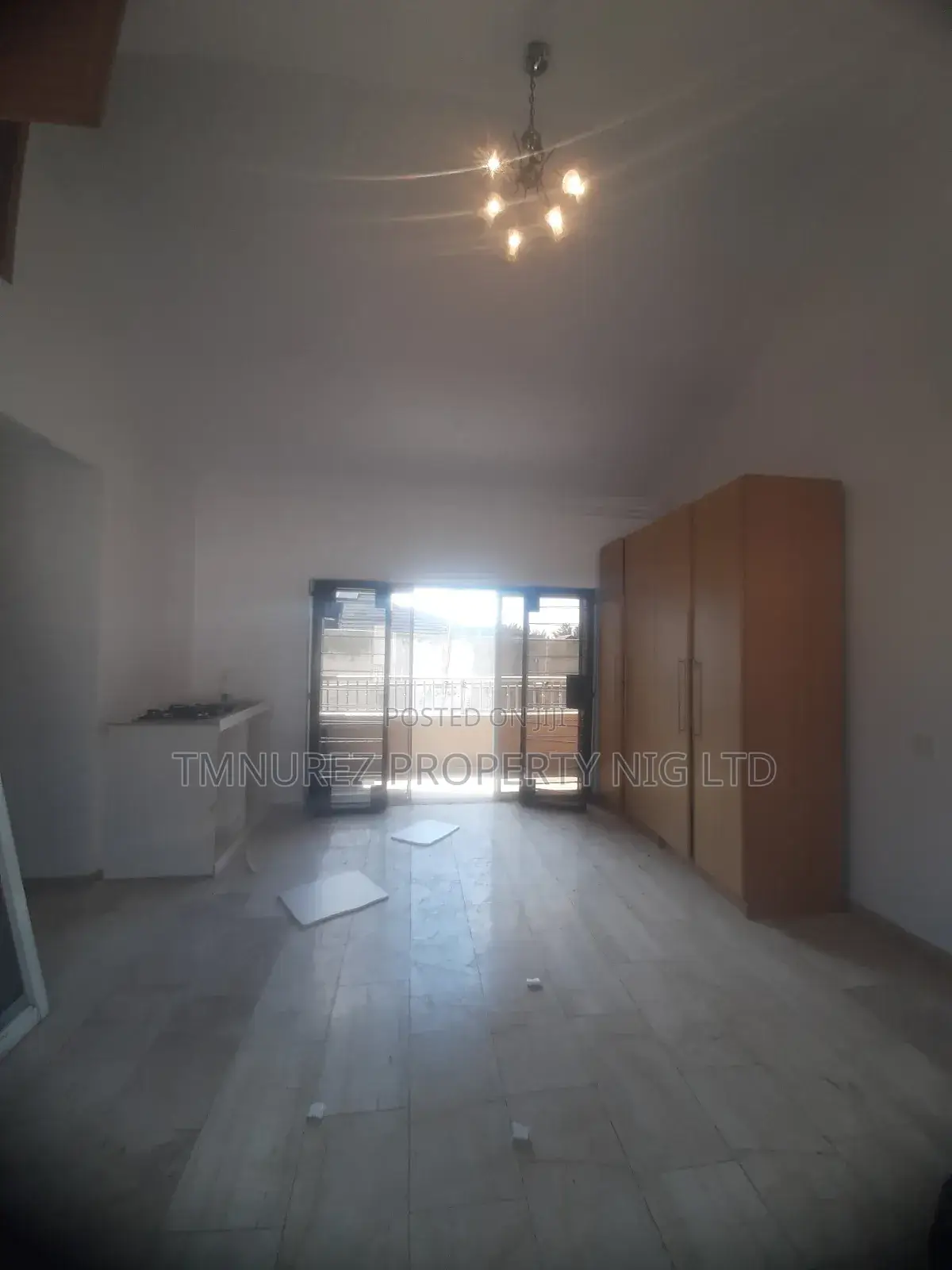 Studio Apartment in Catingate, Chevron for rent in Chevron