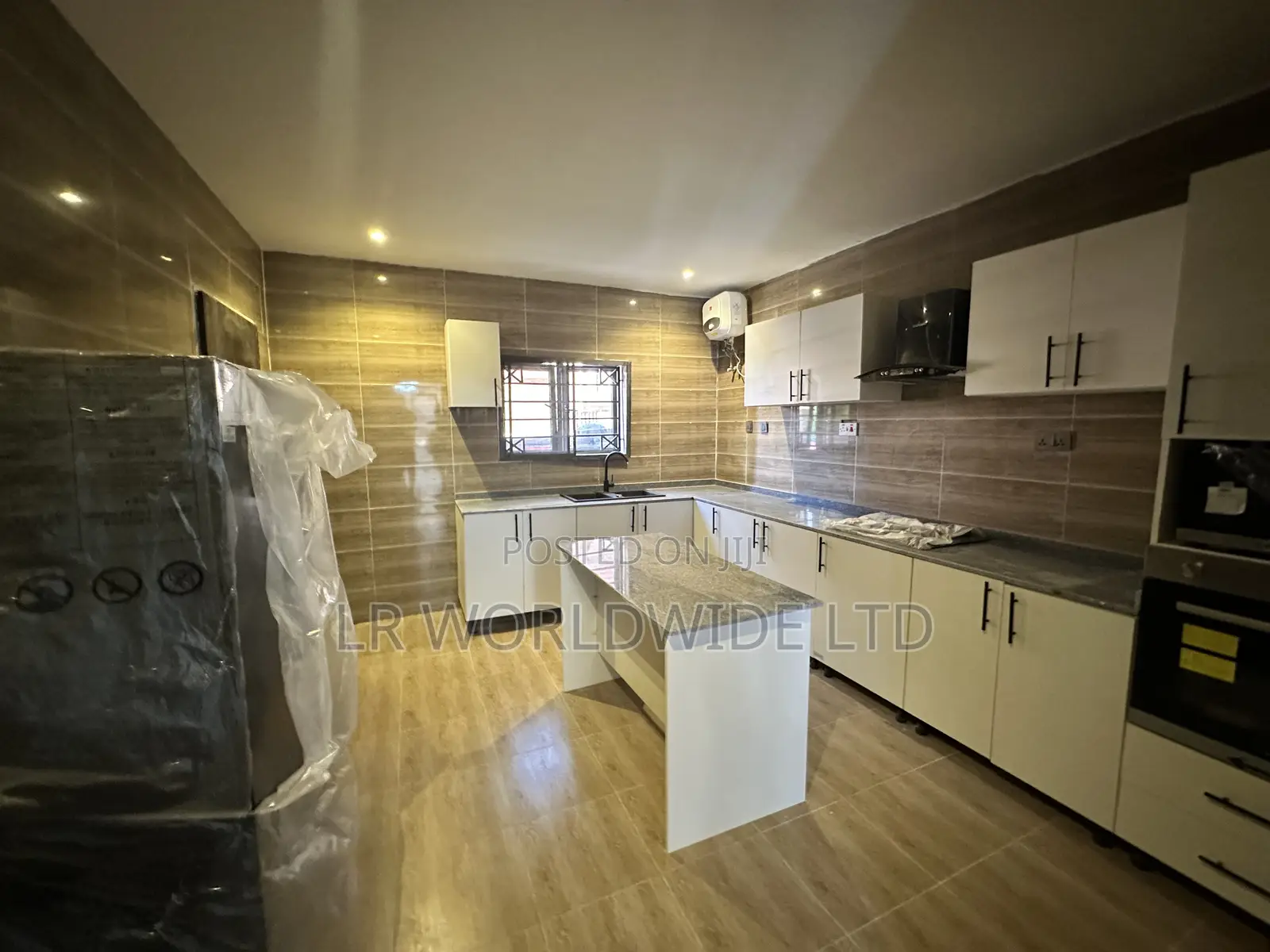 4bdrm Townhouse/Terrace in Wuse for sale in Wuse