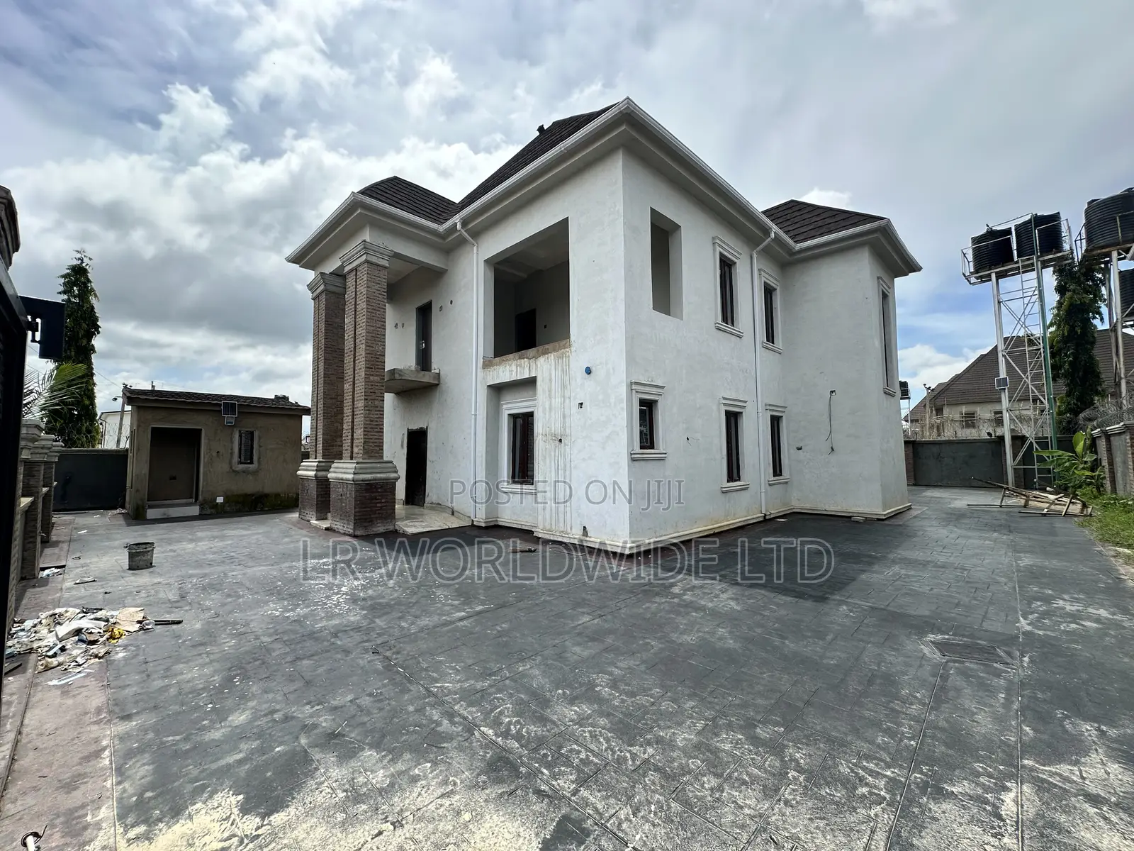 4bdrm Duplex in Lugbe District for sale in Lugbe District