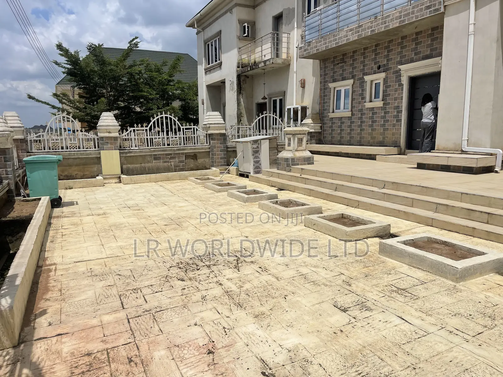 3bdrm Duplex in River Park, Lugbe District for sale in Lugbe District