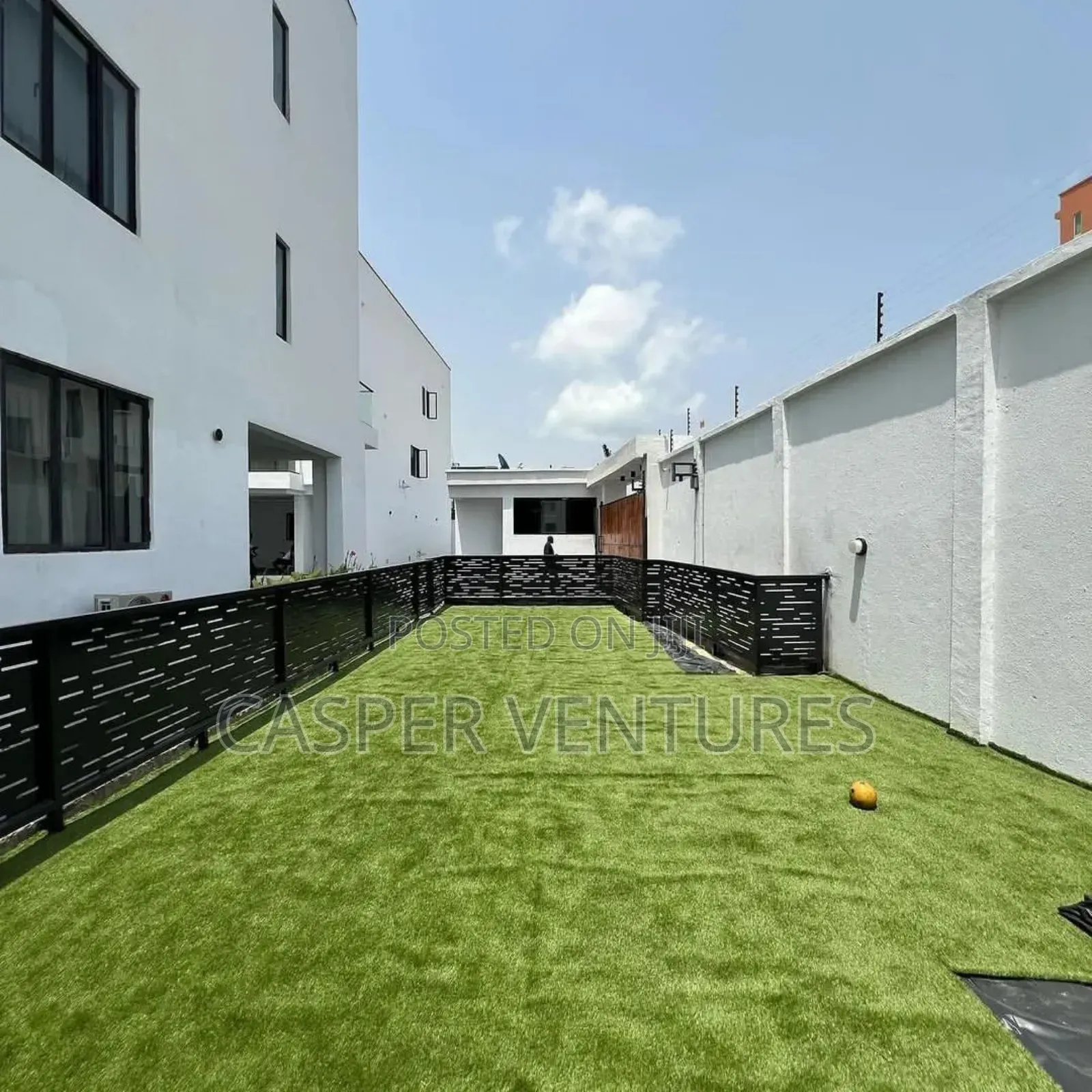 4bdrm Townhouse/Terrace in Londer, Lekki Phase 1 for sale in Lekki Phase 1