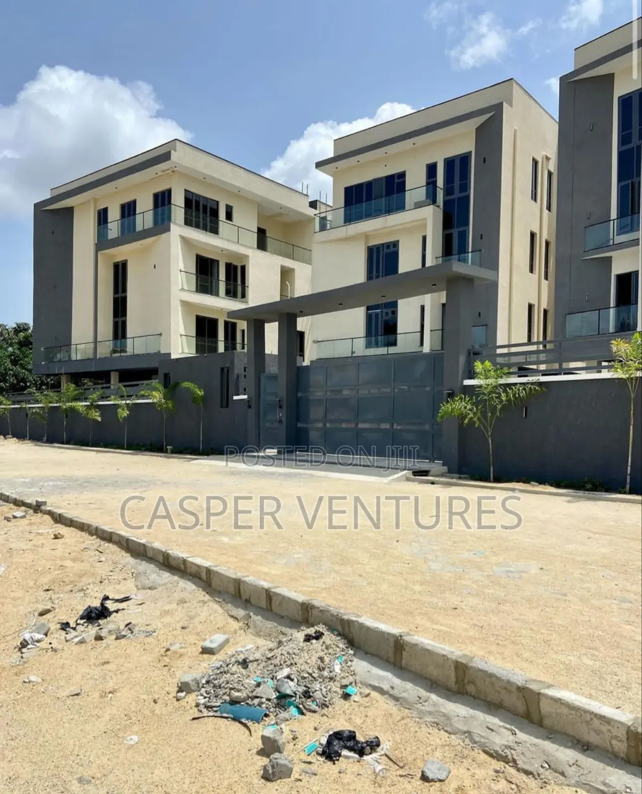 4bdrm Townhouse/Terrace in Londer, Lekki Phase 1 for sale in Lekki Phase 1
