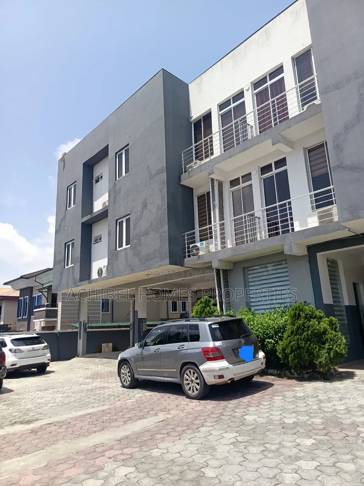 Furnished Mini Flat in Off Admiralty Way, Lekki Phase 1 for rent in Lekki Phase 1