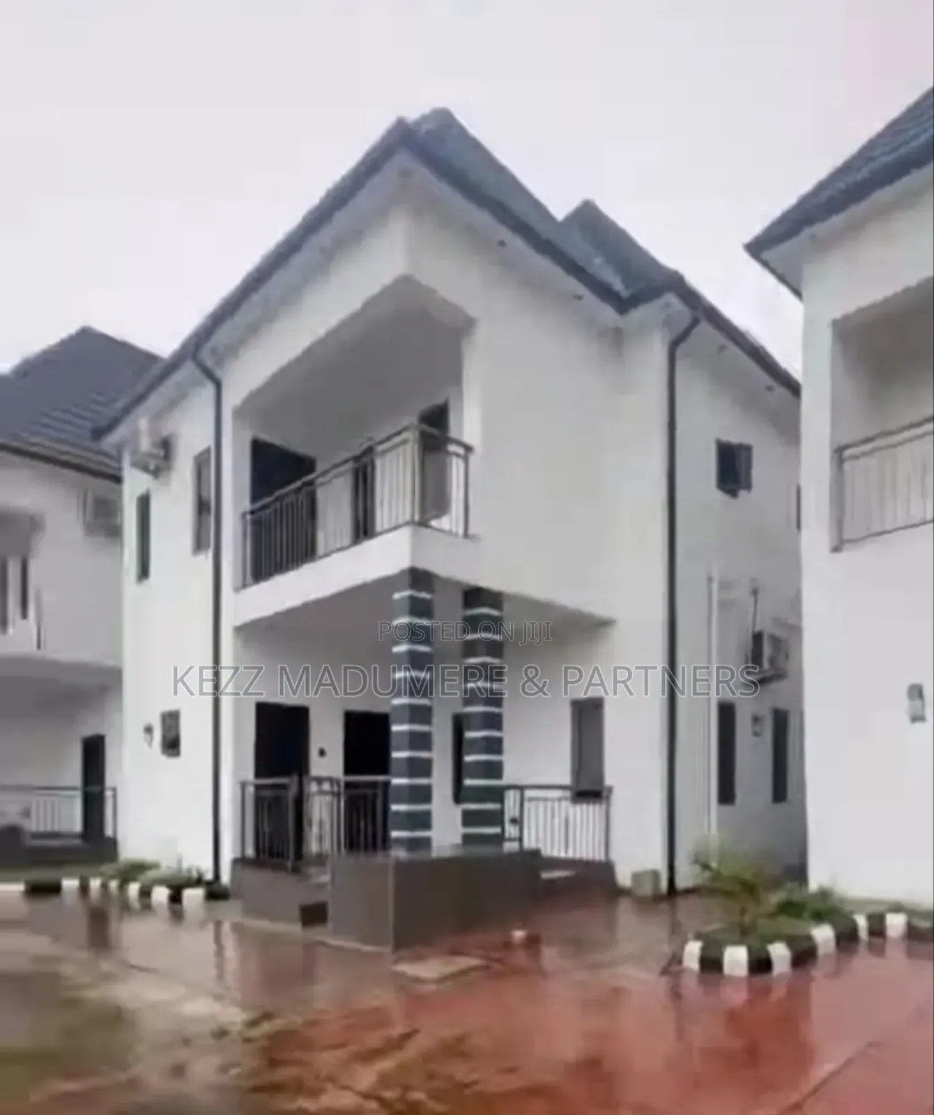 12bdrm Duplex in Port Harcourt , for sale in Port-Harcourt