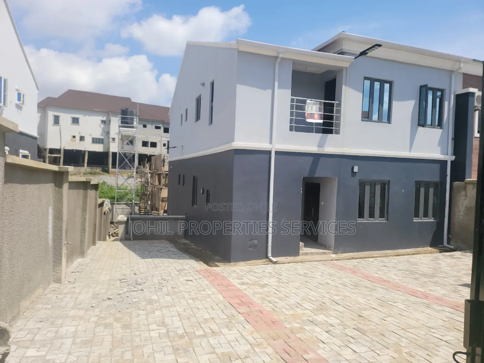 2bdrm Apartment in Naf Valley Estate, Asokoro for rent in Asokoro