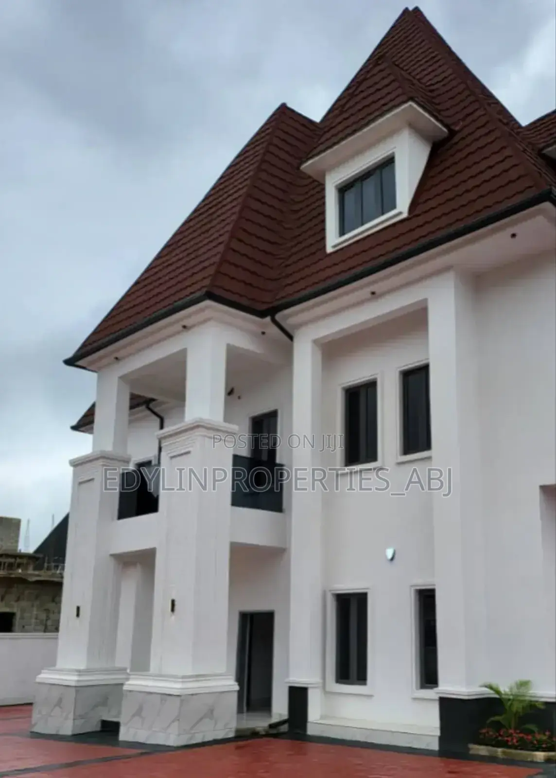 7bdrm Penthouse in Gwarinpa for sale in Gwarinpa